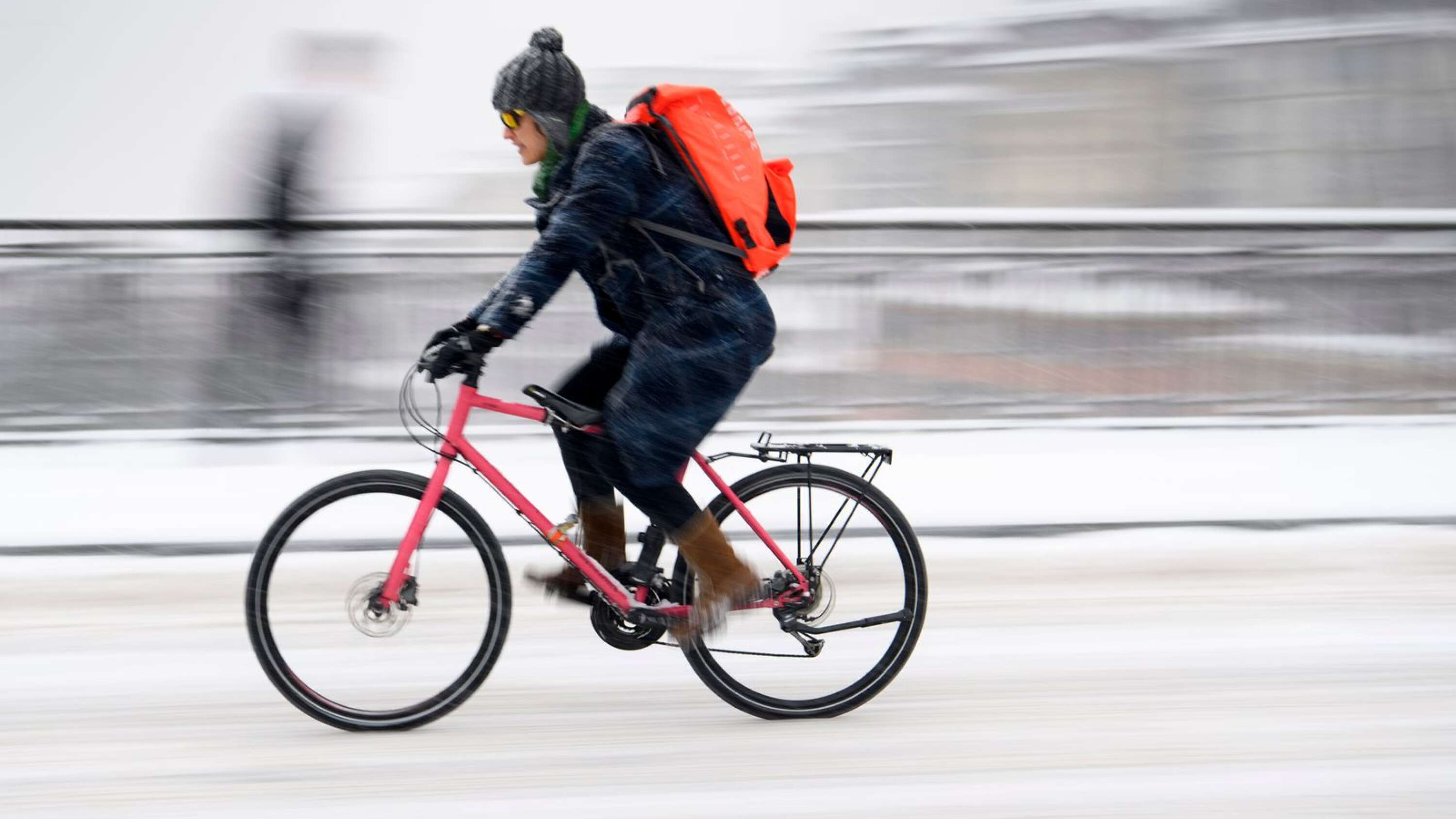 Titre : Pour l’auteur, l’utilisation du vélo en zone urbaine devrait être plus privilégiée que celle des véhicules à moteur