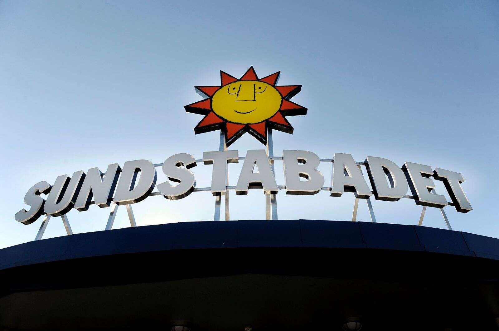 Höjda priser på Sundstabadet men billigare att leka KT