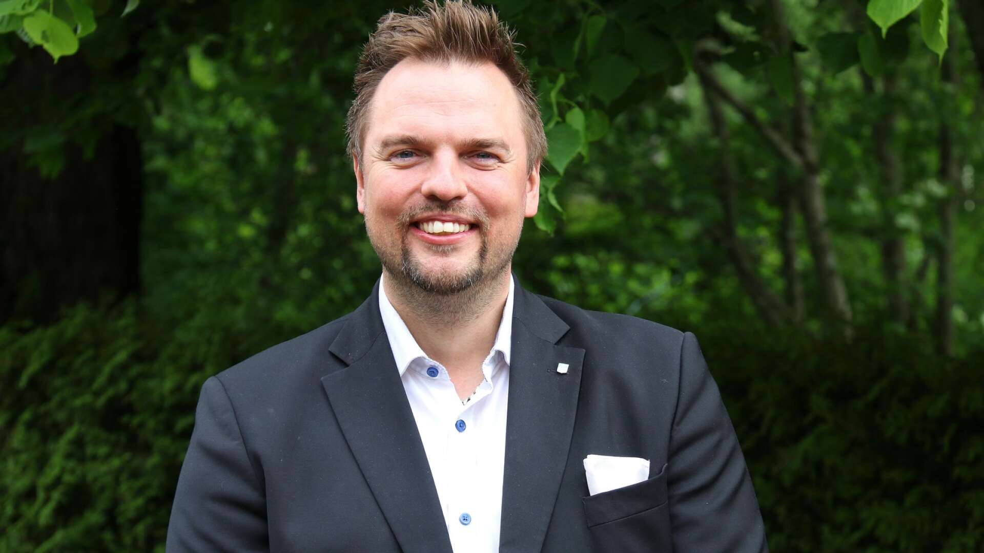 Med tolv år som Socialdemokraternas toppnamn i Sunne har Tobias Eriksson (S) nu bestämt sig för att backa lokalt, för att ta sats regionalt.