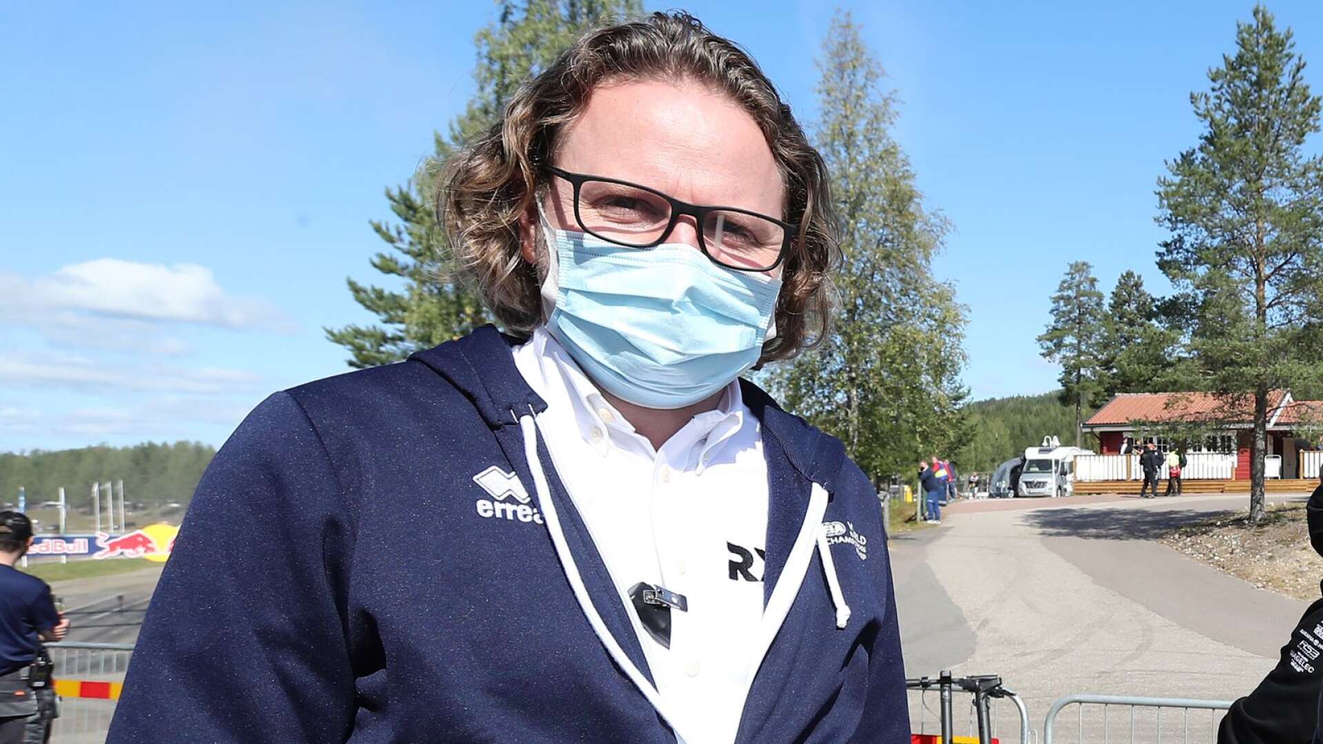Simon Larkin från rallycrossens nya VM-promotor hyllar trivdes i Höljes.