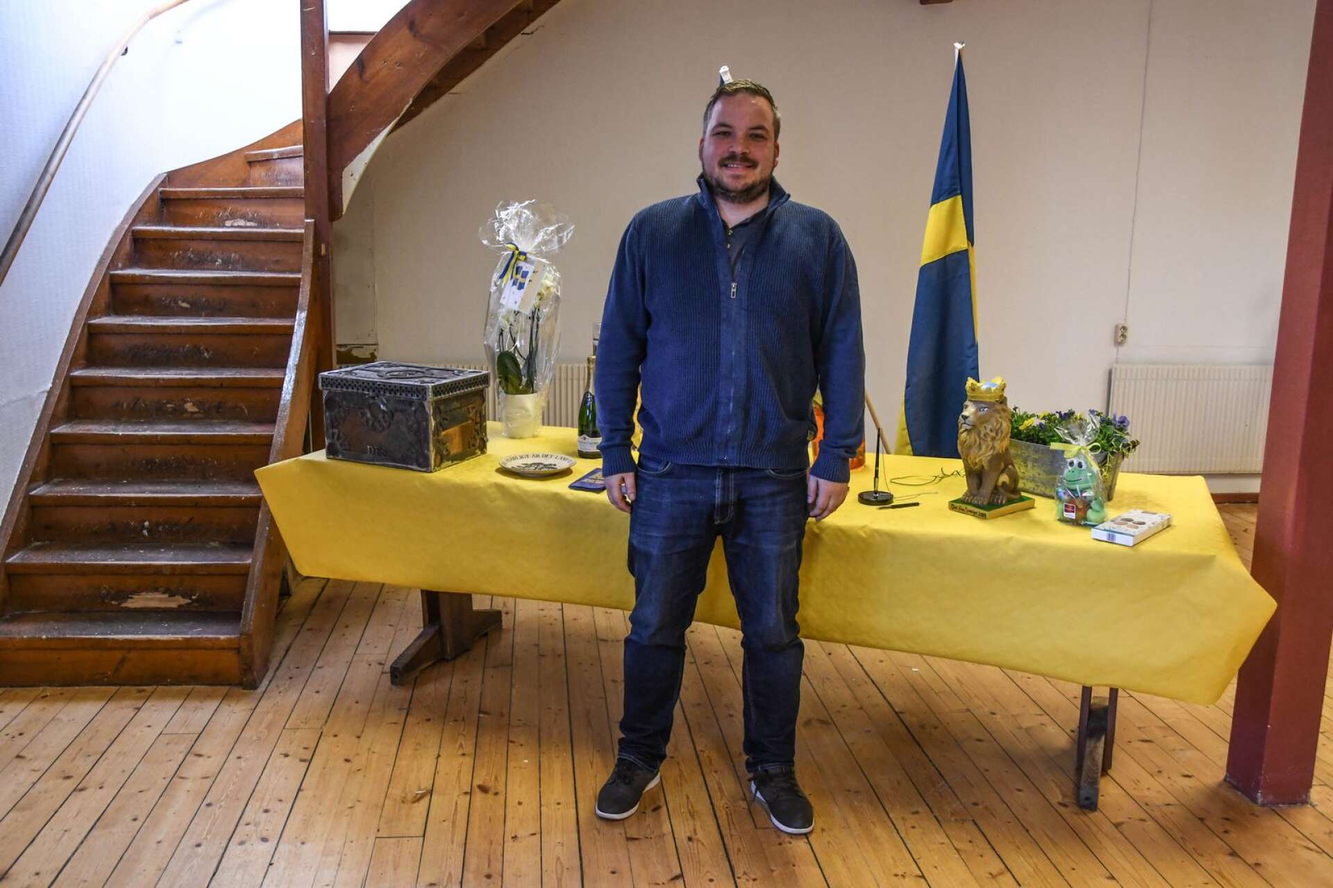 Dan Eriksson på plats i Svenskarnas hus i Älgarås. 