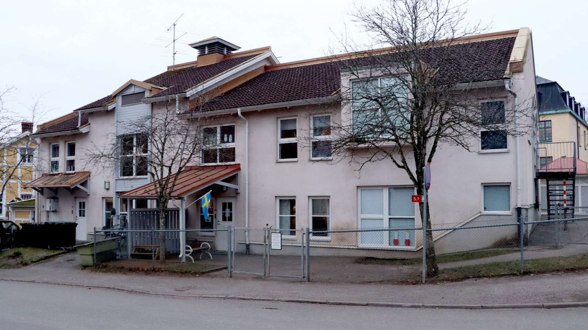Om man är intresserad av att köpa en gammal förskola finns chansen nu när stängda Vasakullens förskola är till salu.