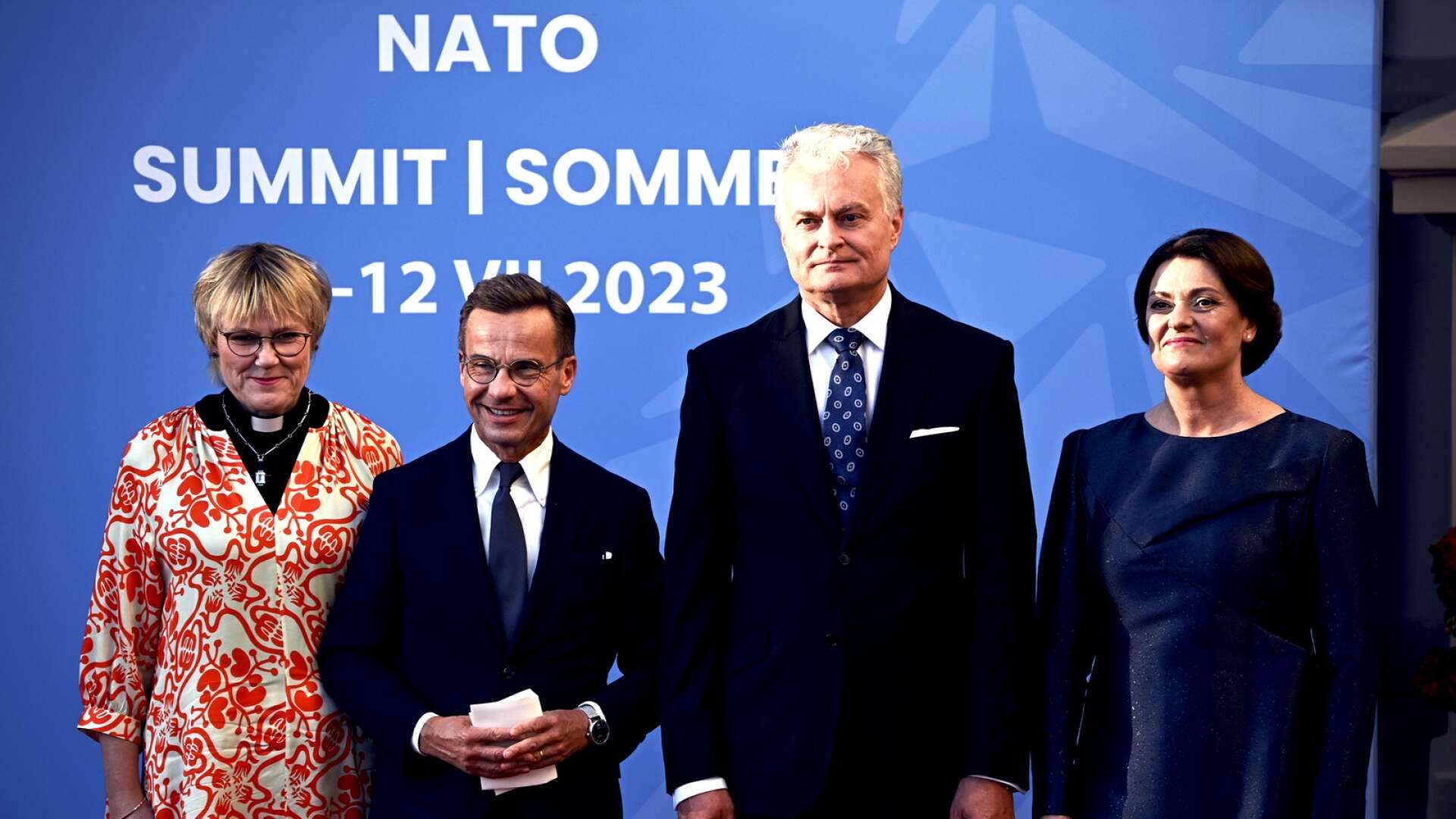 Birgitta Ed med Ulf Kristersson tillsammans med Litauens president Gitanas Nauseda med hans fru Diana Nausediene på Nato-toppmötet i Vilnius.