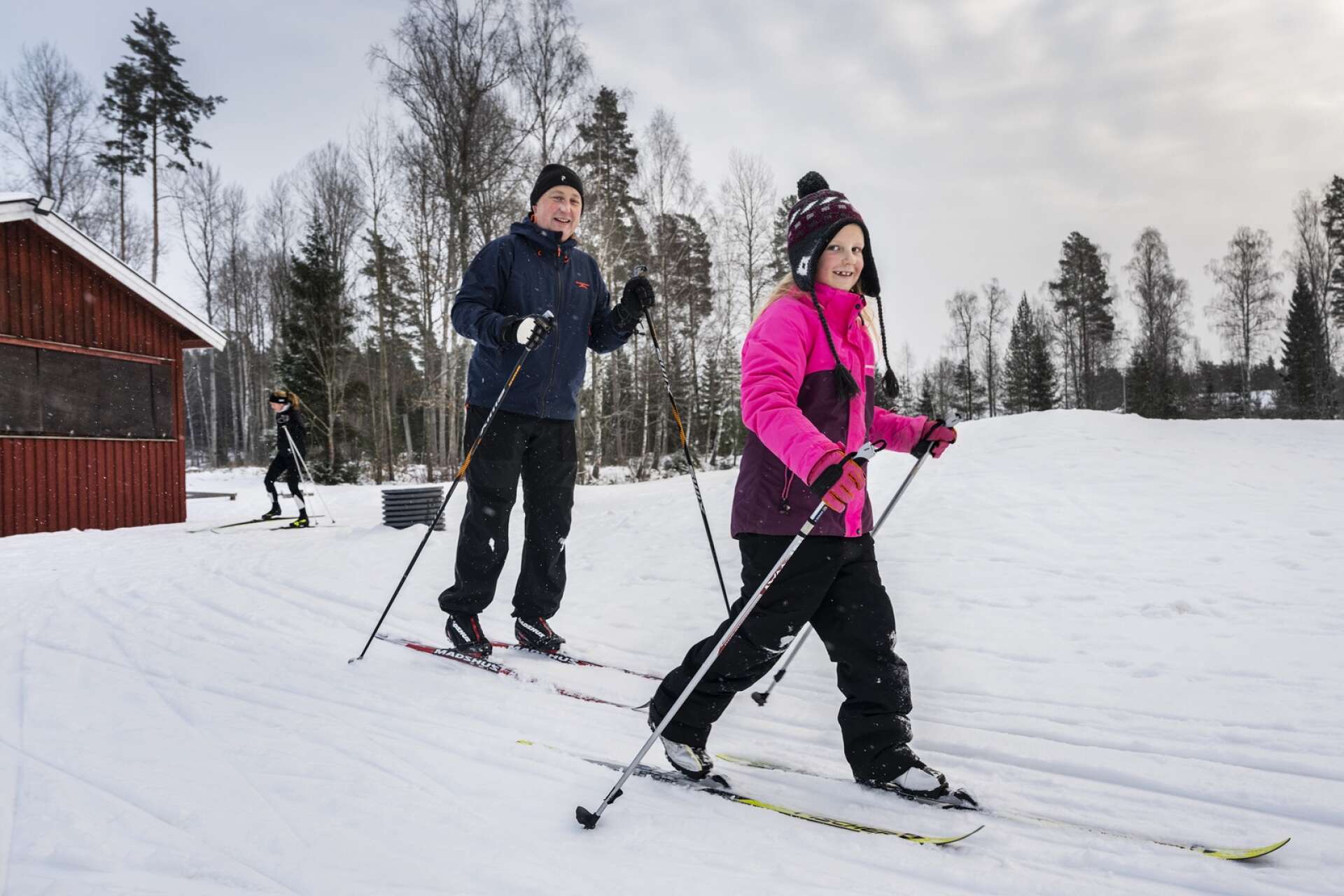 Sexåriga Vera Swahn testade de nyöppnade längdspåren på Tuggelite skidstadion i Skåre.
