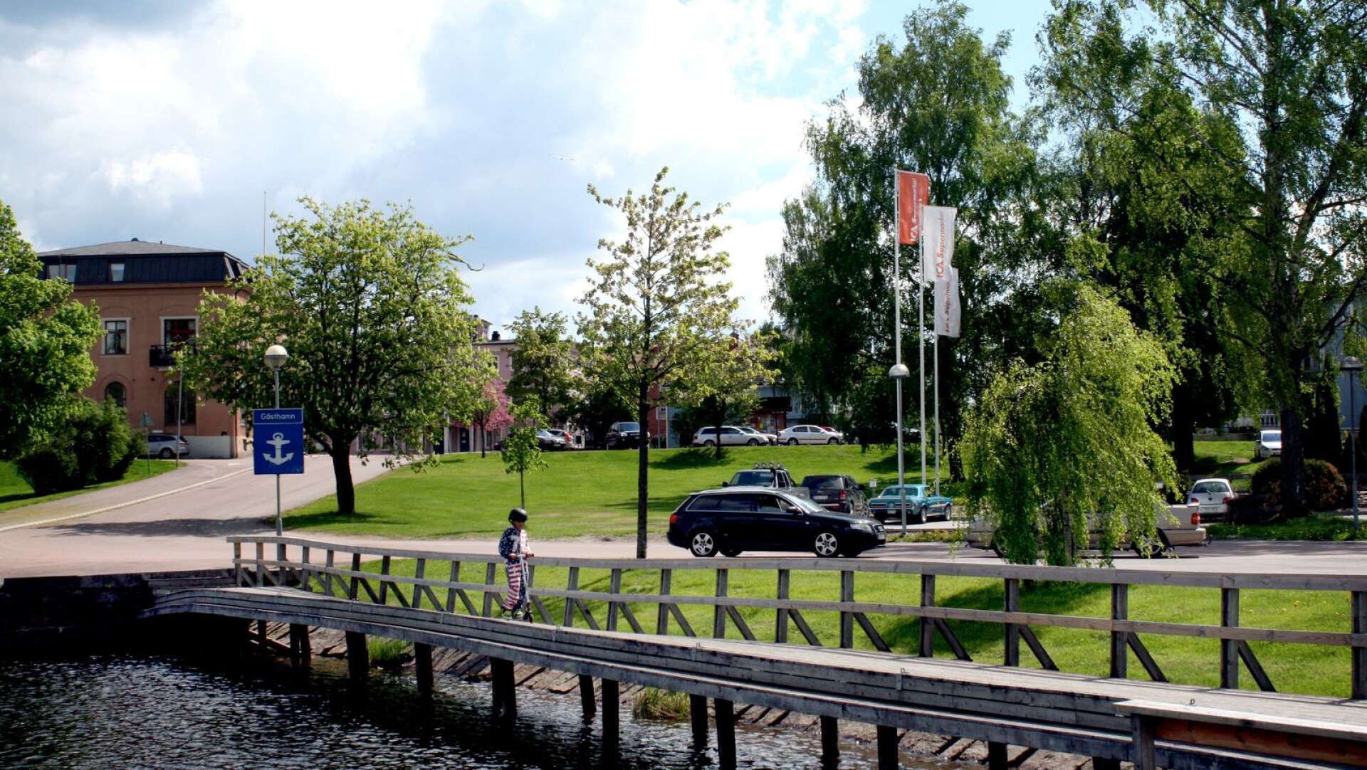 Kommunen gör tummen upp för ett konstmuseum i centrala Sunne, men har små ekonomiska resurser att lägga på detta. 