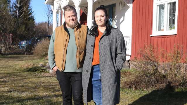 Viktor Jansson och Ida Rådberg, lyckliga ägare av Ner-Löcka i Finnebäck