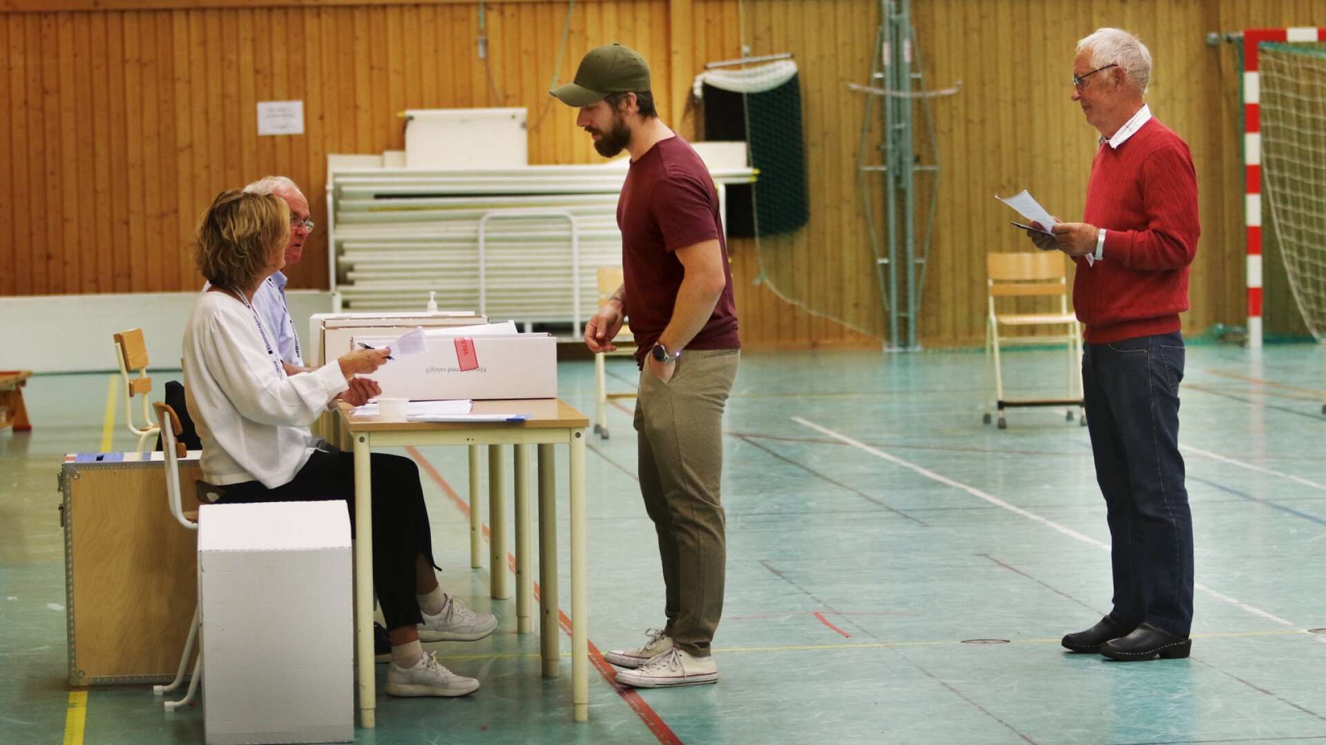 Det högsta valdeltagandet till kommunvalet ser ut att bli i Färgelanda kommun. 
