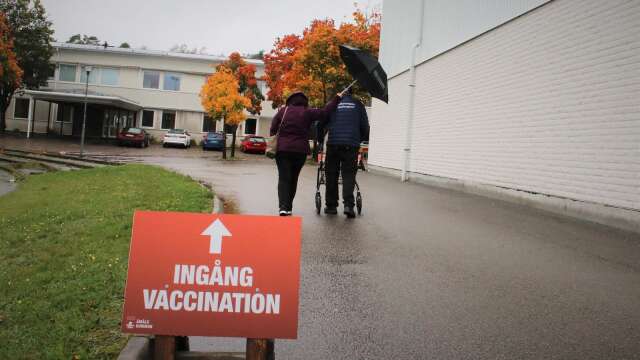När Västra Götalandsregionen anordnade ”Stora vaccinationsdagen” den 2 oktober, var det också drop-in-vaccinering i Karlbergs bollhall.