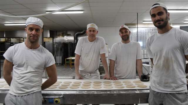 Bagarna Carl-Henrik Nyberg Valentin, Mikael Nordström, Talal Khaluf och Daniel Melki är intresserade av att ta över bageriet.