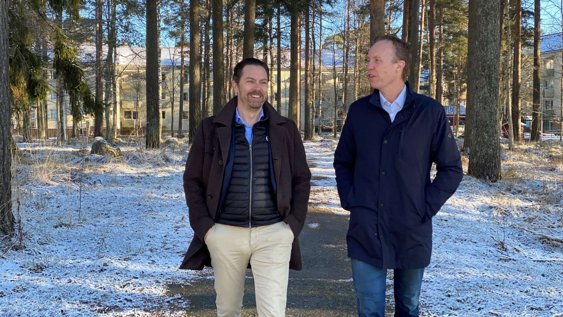 Kemabs vd Sebastian Cabander och Degerfors Energis vd Peter Lilja ser fram emot att kunna bygga ihop de två kommunernas fjärrvärmenät.