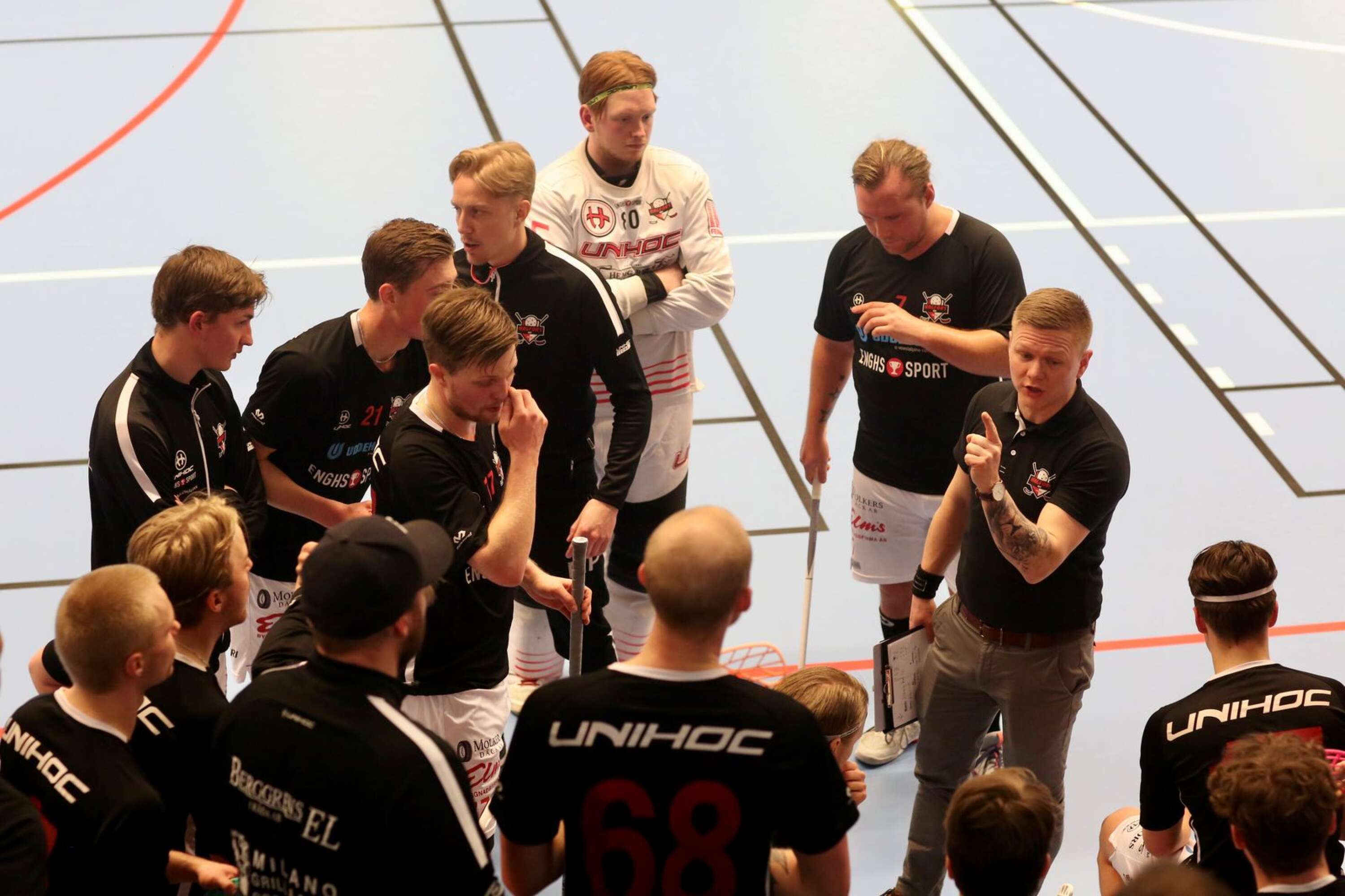 Niclas Andersson är tränare för Hagfors IBS som är klart för kvalfinal.