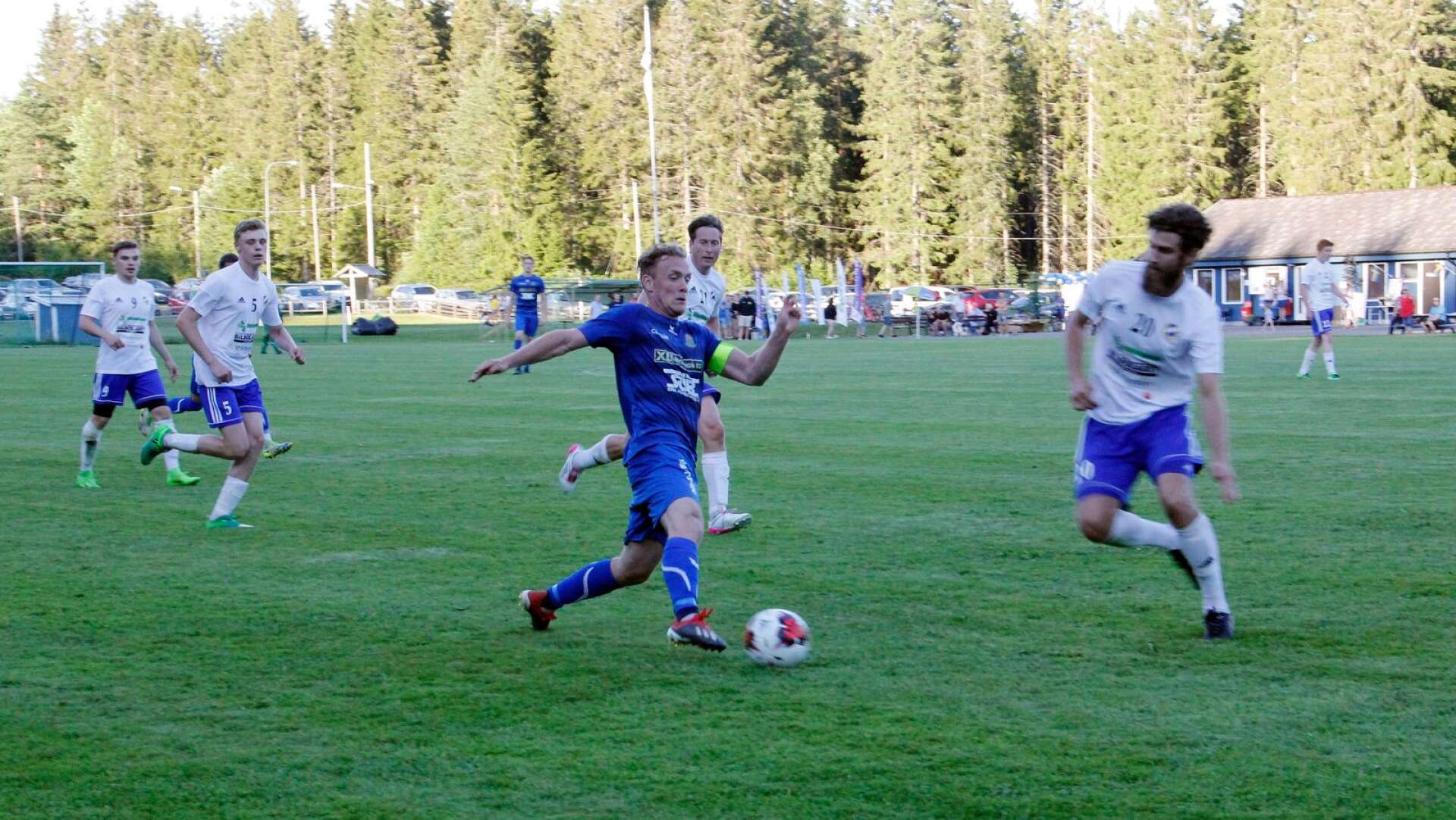 Jakob Skoglund Olsson gjorde Eds två första mål i segermatchen mot Högsäter. (Arkivbild).