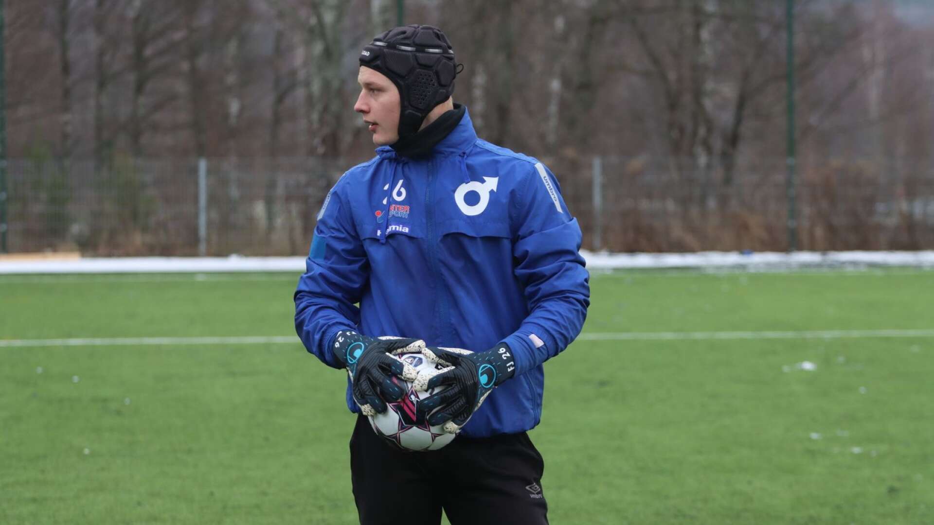 Filip Järlesand gör sin första match i A-laget mot IFK Göteborg.