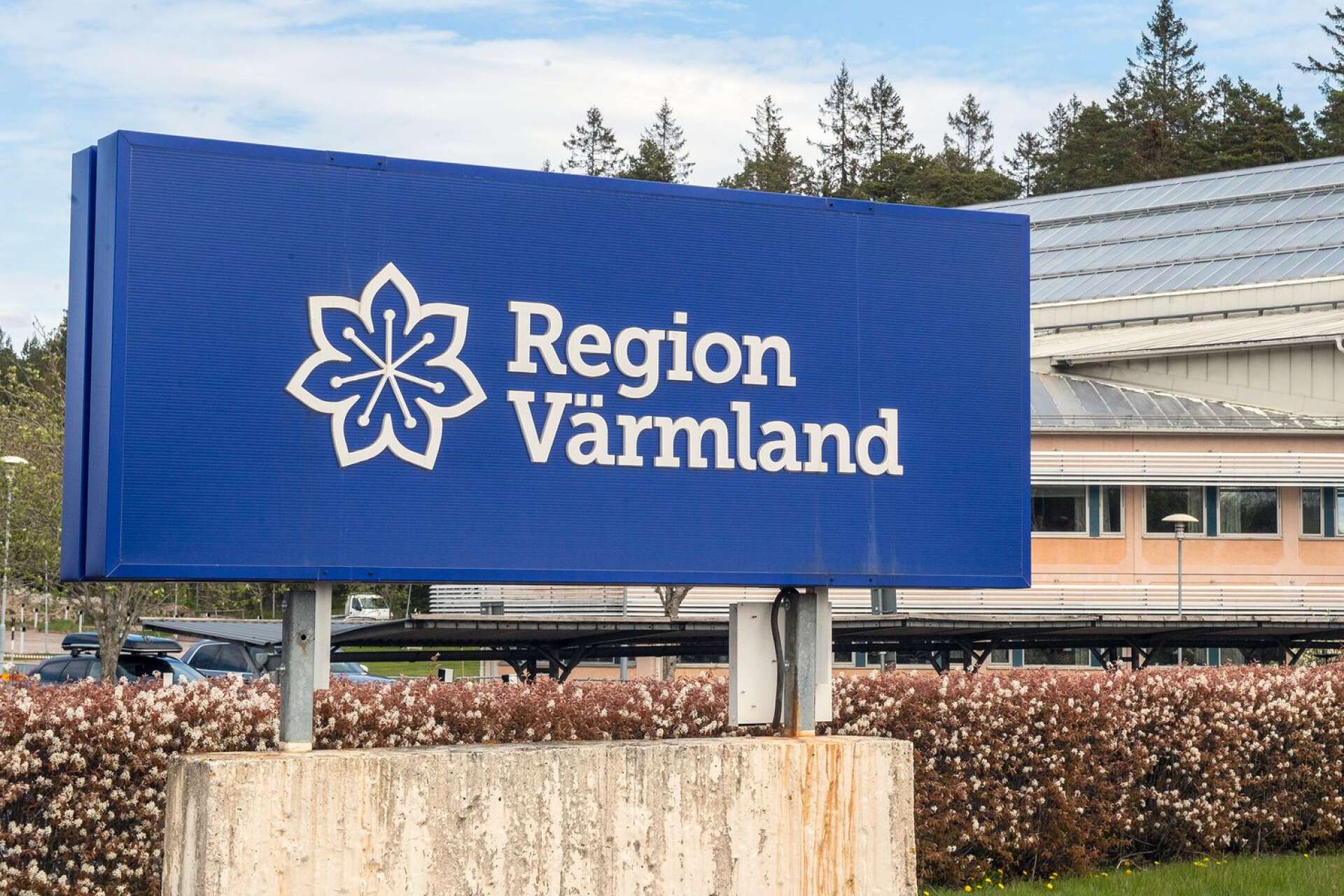 Region Värmland blöder ekonomiskt, och sparar in på många områden.