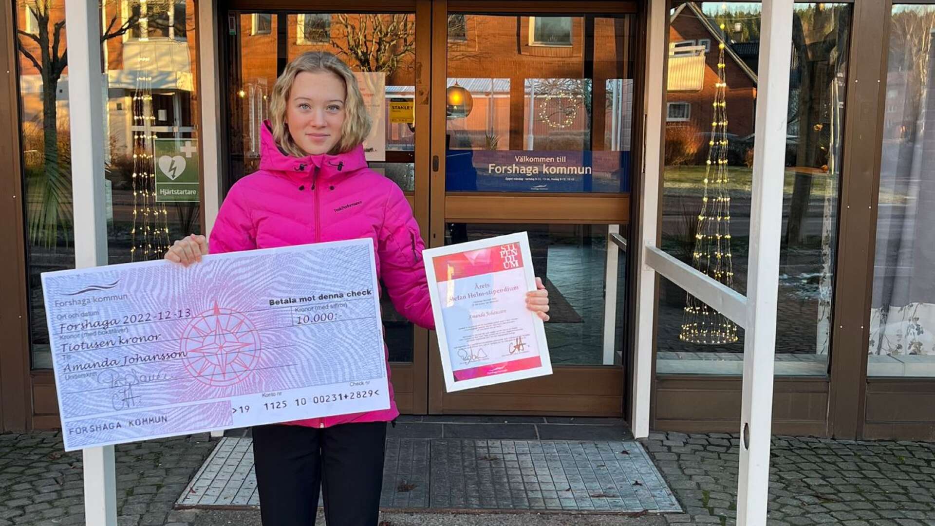 Triathleten Amanda Johansson, 17, vann årets Stefan Holm-stipendium.