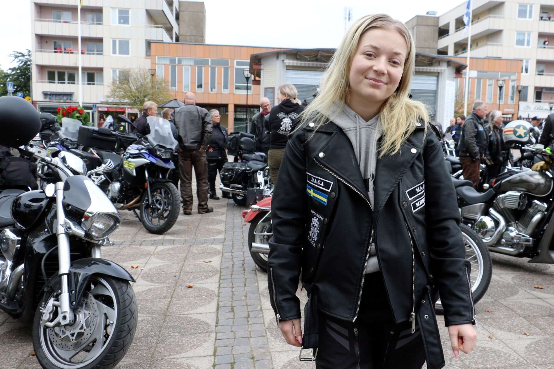 Under helgen kördes en mc-kortege för att manifestera mot mobbning. 17-åriga Maja Eriksson, som själv blivit mobbad, var initiativtagare tillsammans med organisationen DACA (Drivers against child abuse) och BMM (Bikers mot mobbning).