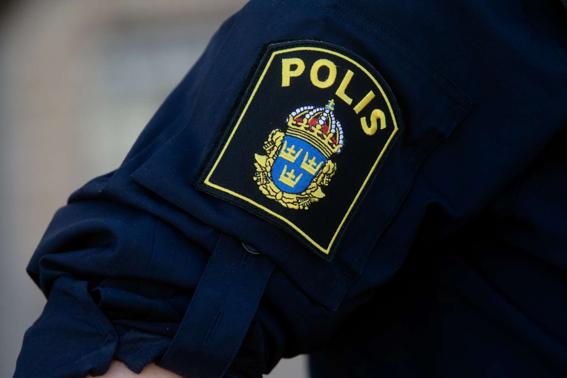 Ett tips ledde till att polisen påträffade narkotika i ett källarförråd i Säffle.