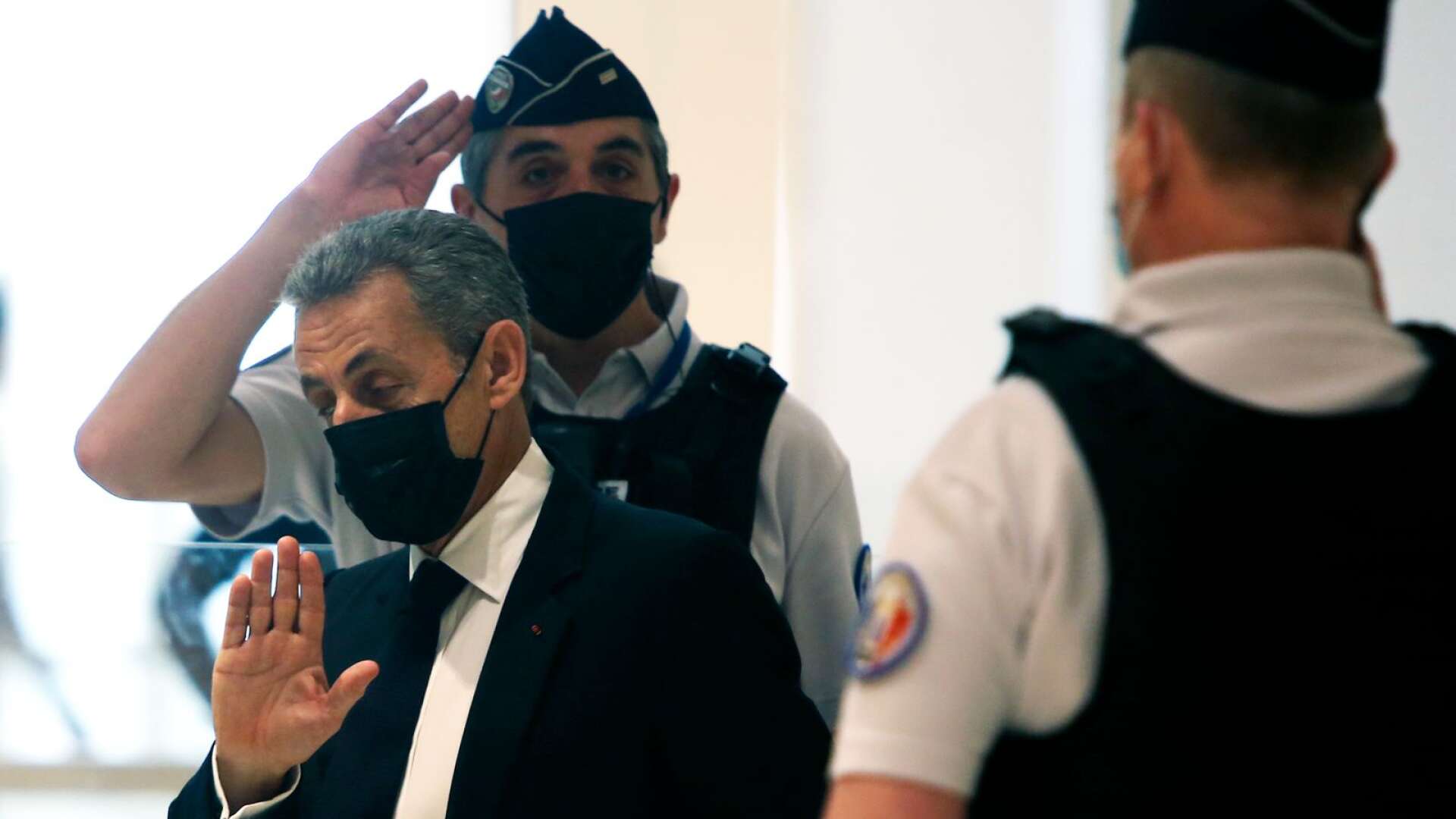 Den tidigare presidenten Nicolas Sarkozy har nämligen för andra gången dömts till fängelsestraff, skriver Byrån.