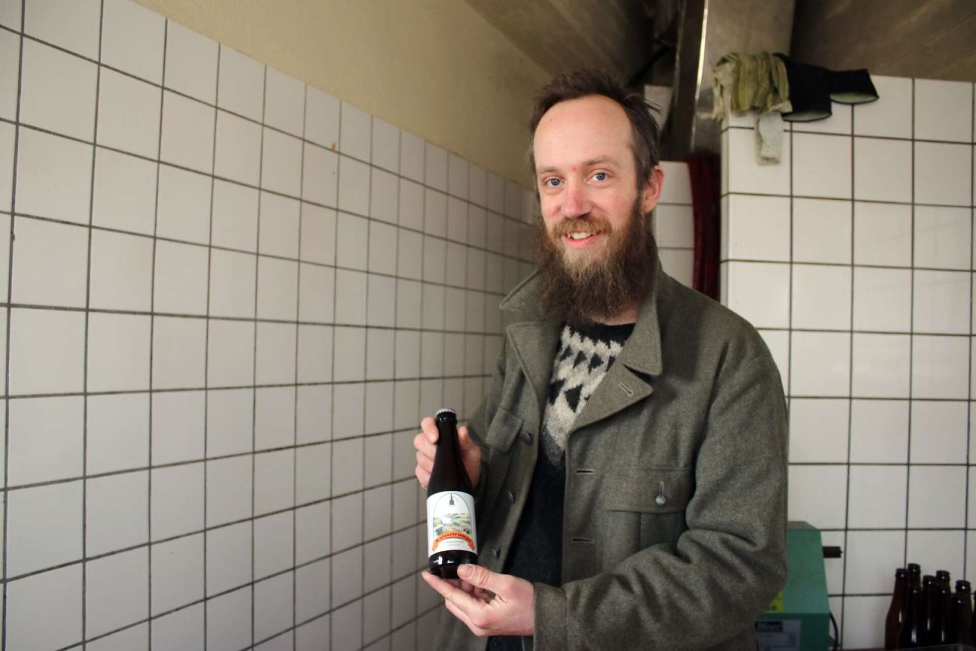 Pär Forsgren driver bryggeri på bruket i Fengersfors.