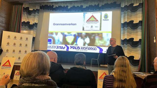 Upptaktsmöte och kurs för Grannsamverkan Svartå med polisen och Svartå utvecklingsgrupp, där Stefan Fejes (i bild) är ordförande.
