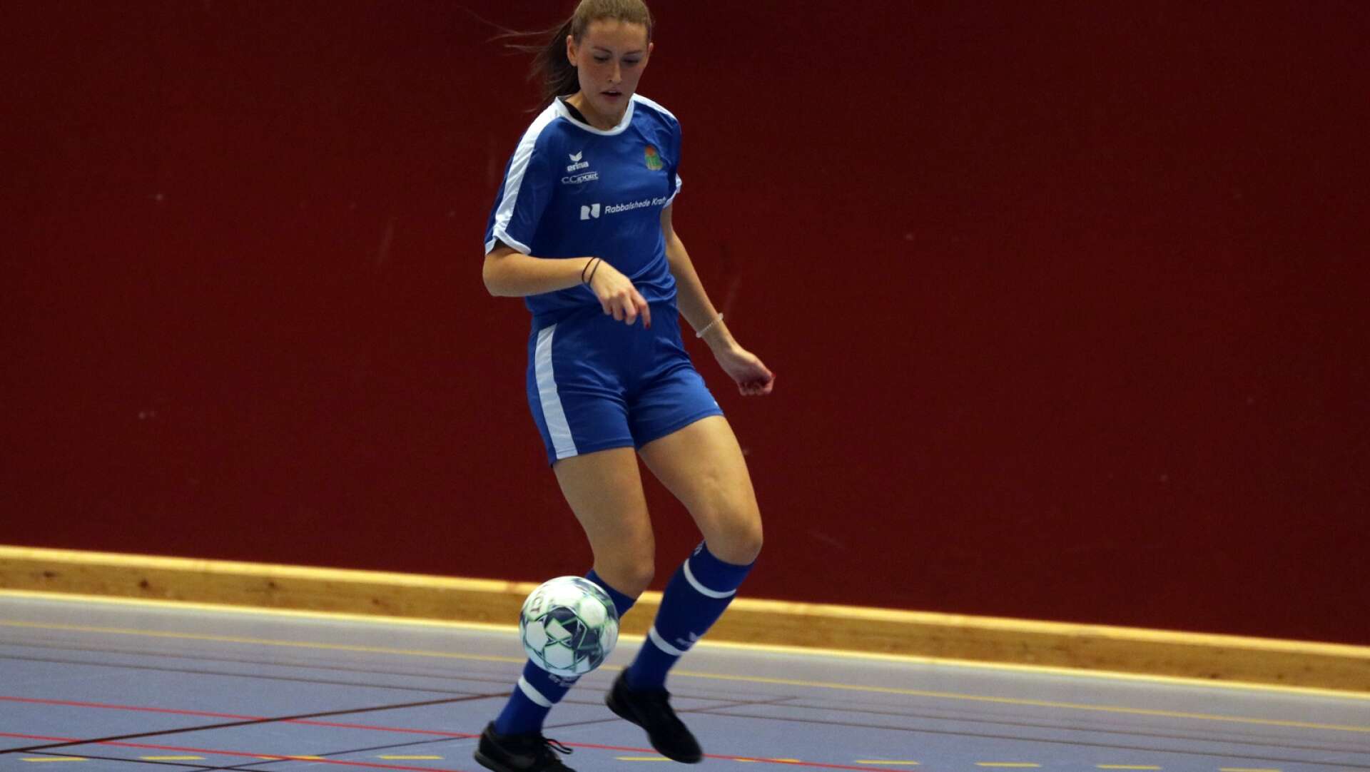 Eds FF mot Uddevalla FC i damernas division 1 i futsal. Klara Kjellberg stod för lagets enda mål.