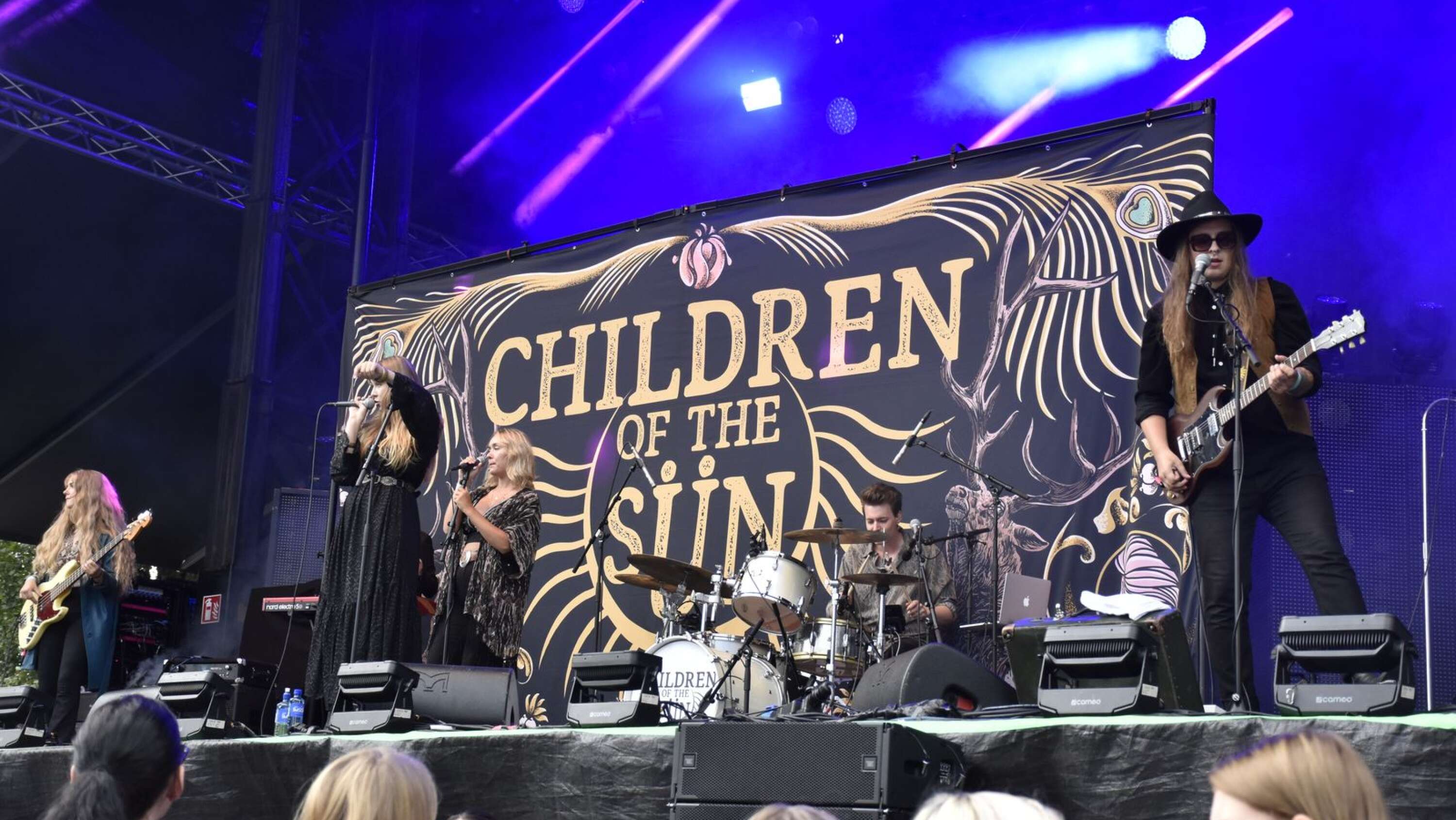 Det lokala bandet Children of the Sün stod på scen under fredagens Arvika hamnfest. 
