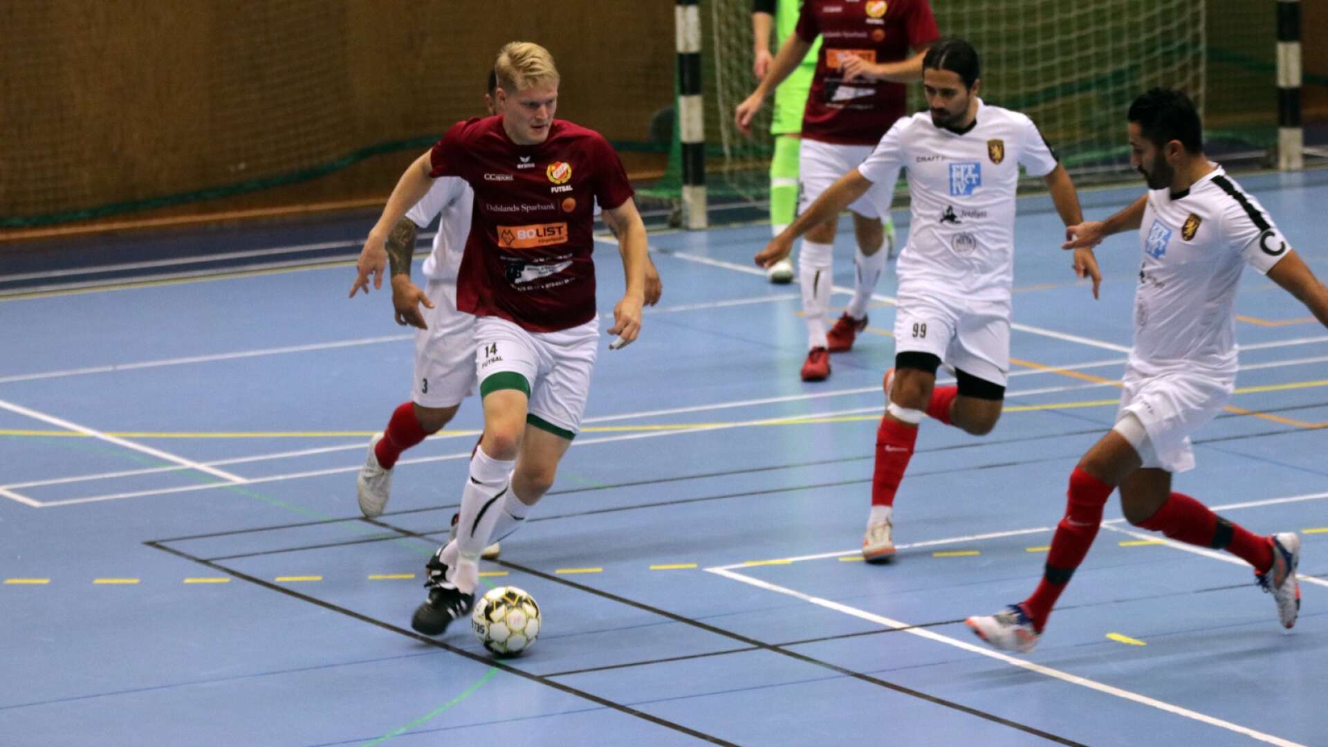 Daniel Blom gjorde mål igen när Färgelanda fick nöja sig med en poäng mot Landvetter,