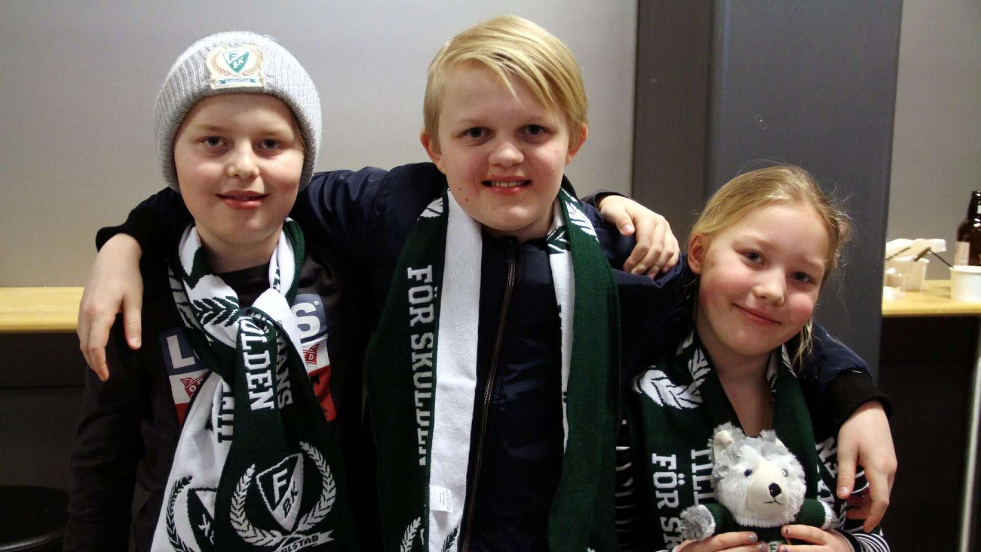 Syskonen Weghammar,  Melvin, Tim och Frida, var laddade inför tisdagens hockeymatch.