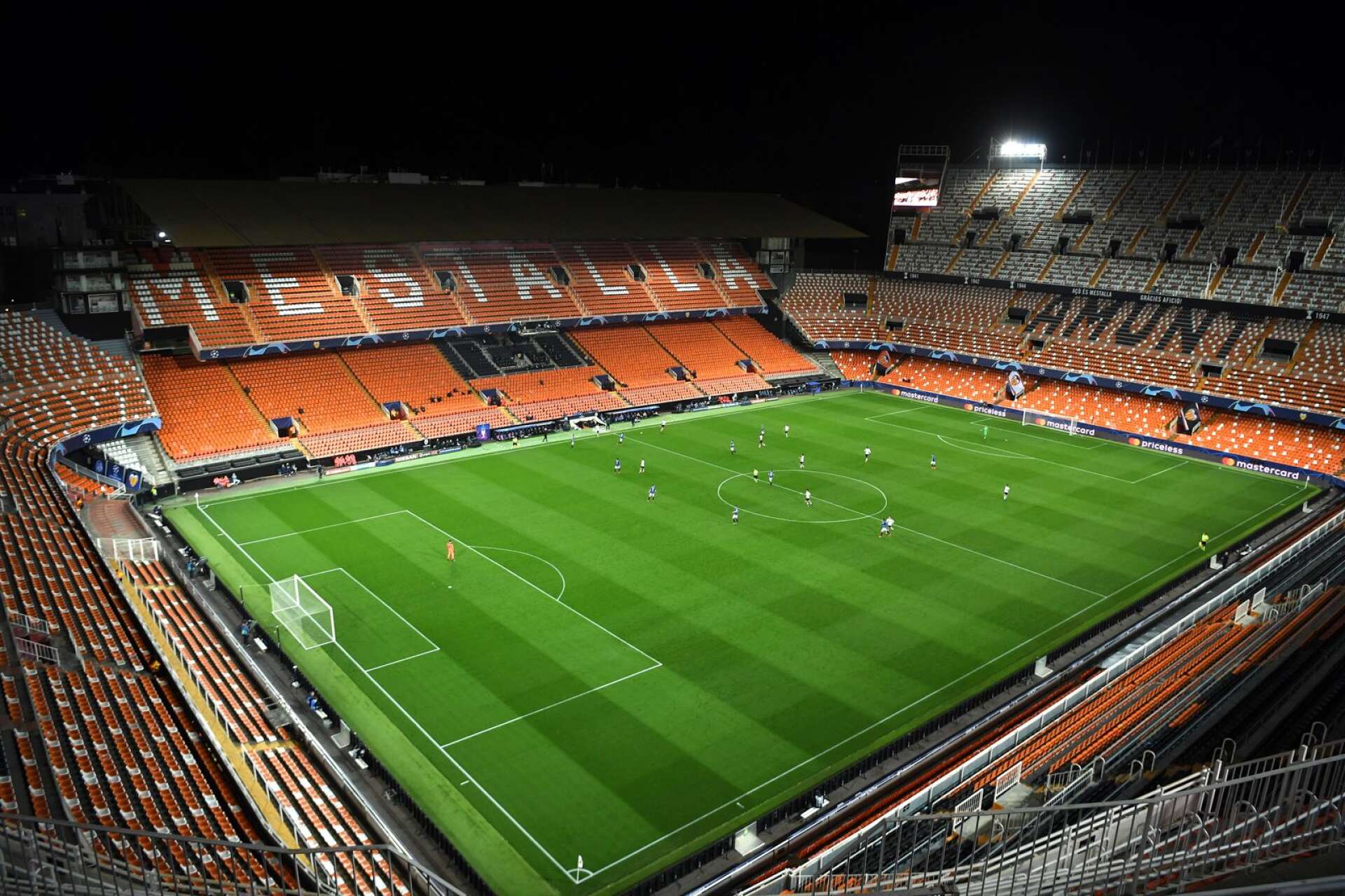 Matchen mellan Valencia och  Atalanta spelades utan publik. 