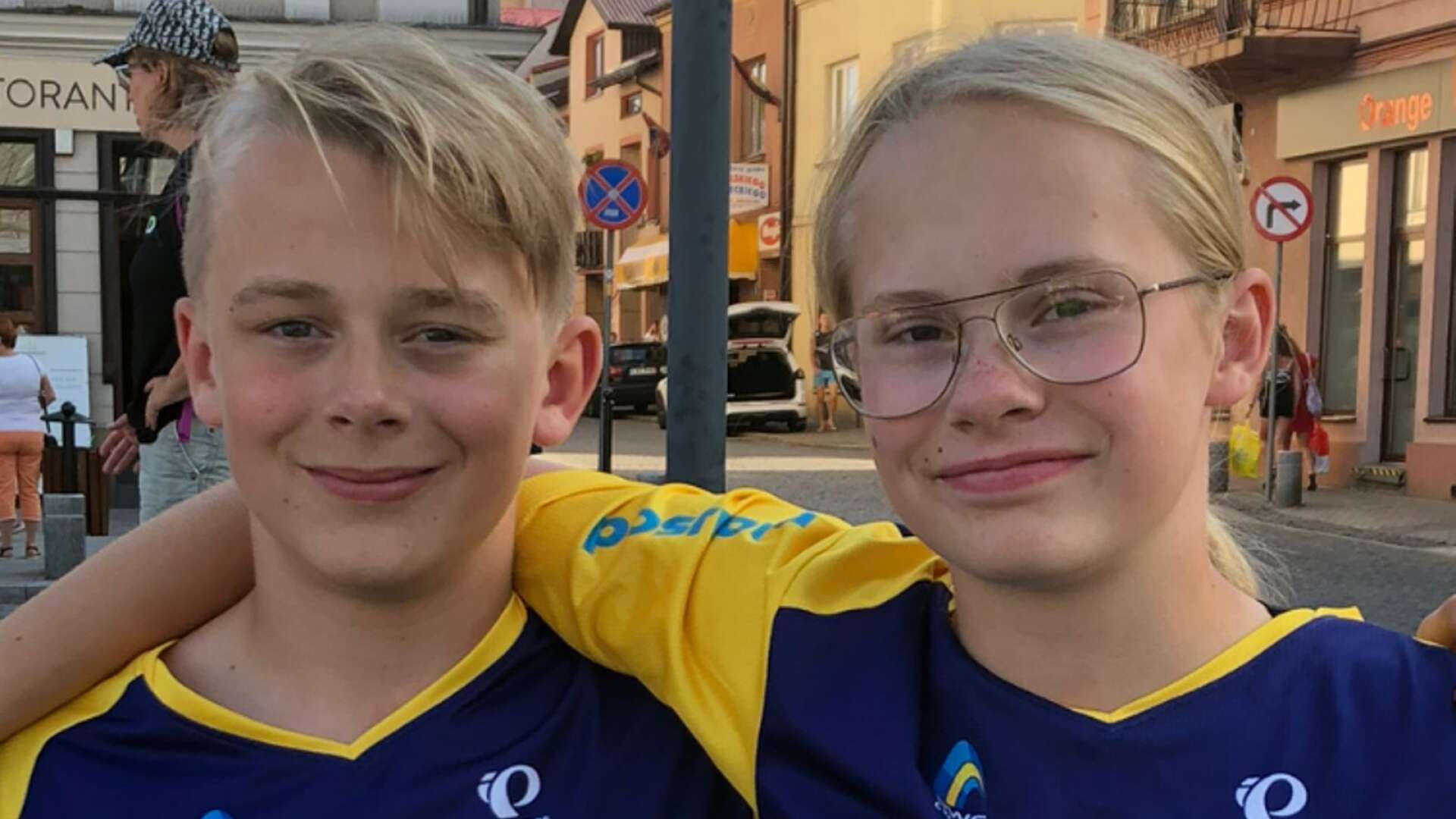 Syskonen Ludvig och Hilda Andersson försvarade de svenska färgerna i World Youth Games.