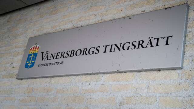 En man står åtalad vid Vänersborgs tingsrätt för olovlig körning. /GENREBILD
