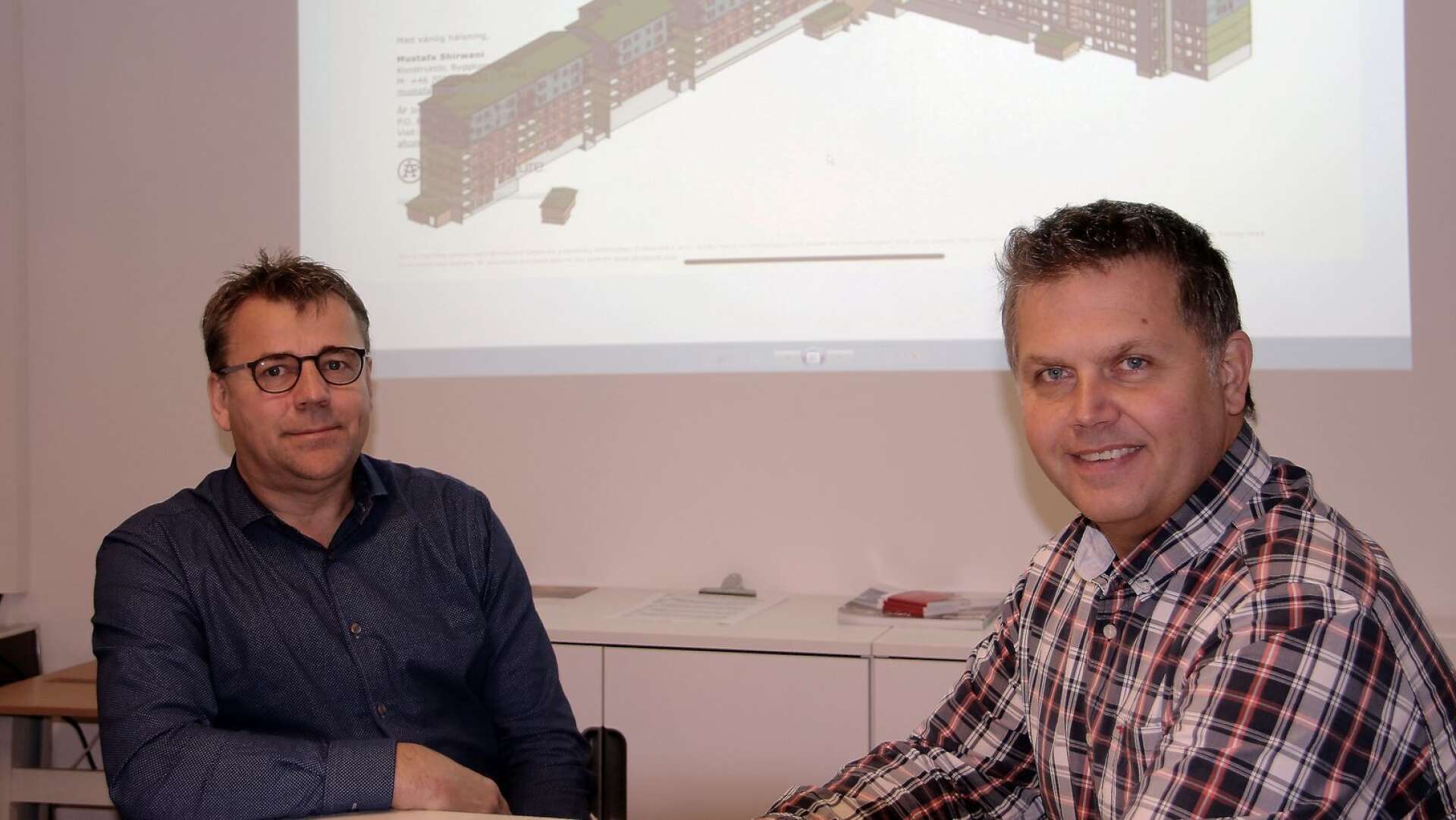 Peter Andersson, vd, och David Hesselroth, fabrikschef för Prefab på Sven Johansson Bygg AB ser stora möjligheter med den nya projektet i Göteborg.