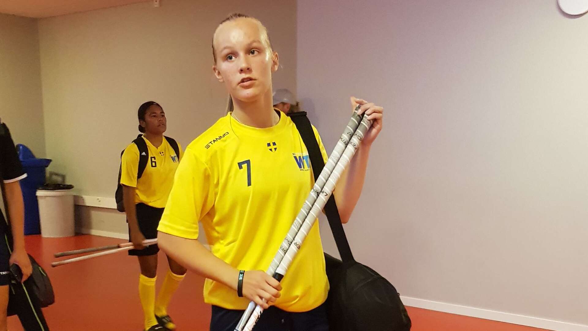 16-åriga Åmålstjejen Ebba Gladh-Pettersson är division 2-laget Edebäcks bästa poängplockare.