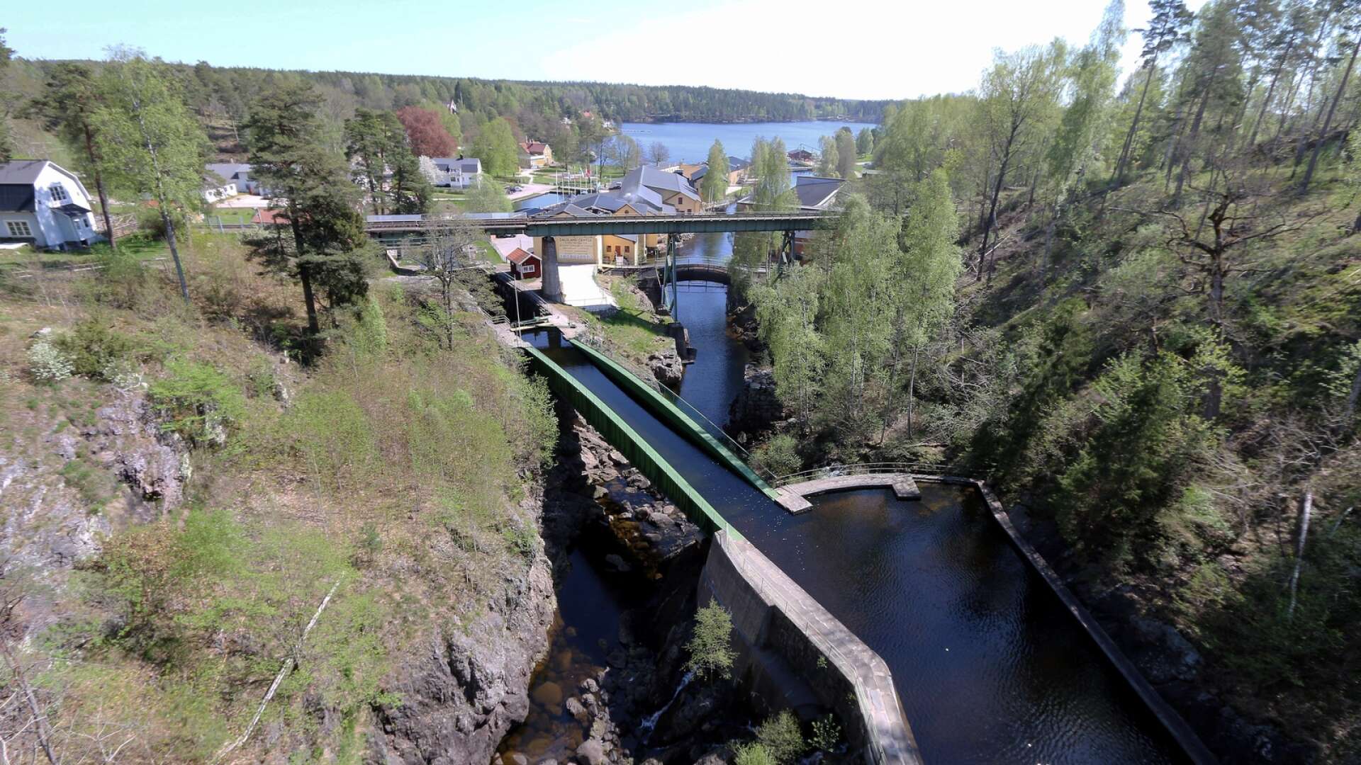 En anställd vid Dalslands Kanal AB stämmer bolaget. På bilden syns akvedukten i Håverud.