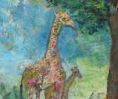 En girafffamilj på savannen.