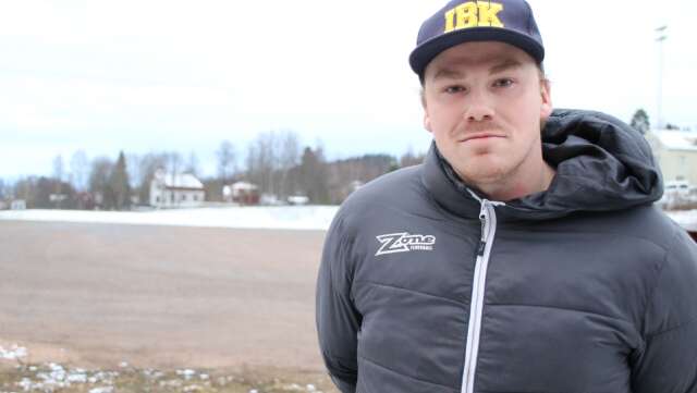 Jesper Gjermandsen är en engagerad eldsjäl när det kommer till fotboll, innebandy och bandy i Lesjöfors.