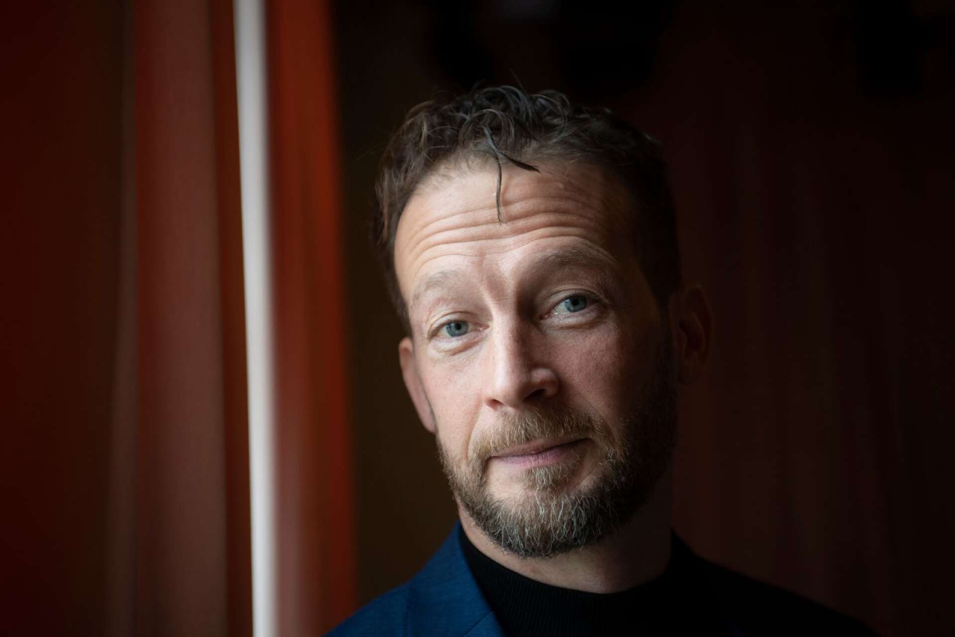 
Författaren Nils Håkanson har bland annat blivit nominerad till Augustpriset, i kategorin Årets svenska fackbok. 
