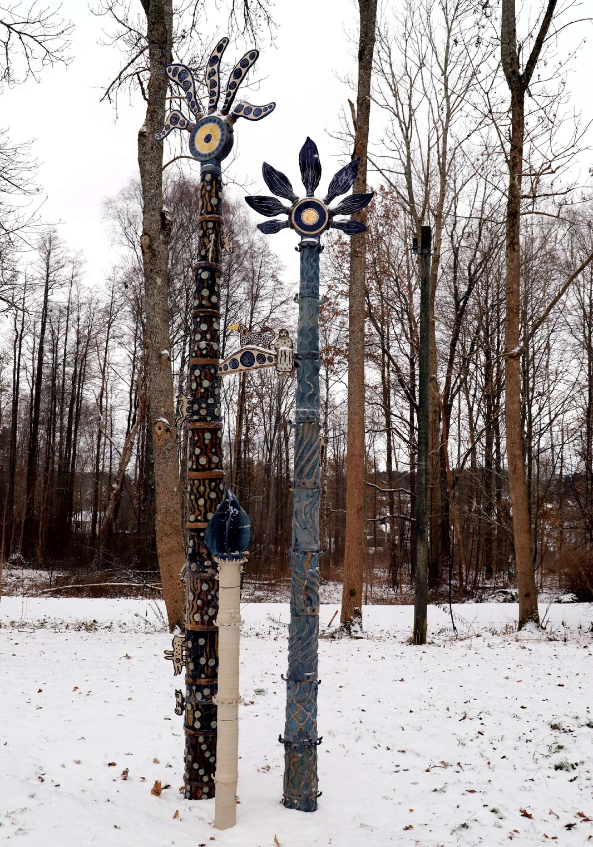 Rex Stuart-Becks keramikskulptur består av tre träd, som nu får en ny plats att rota sig på.