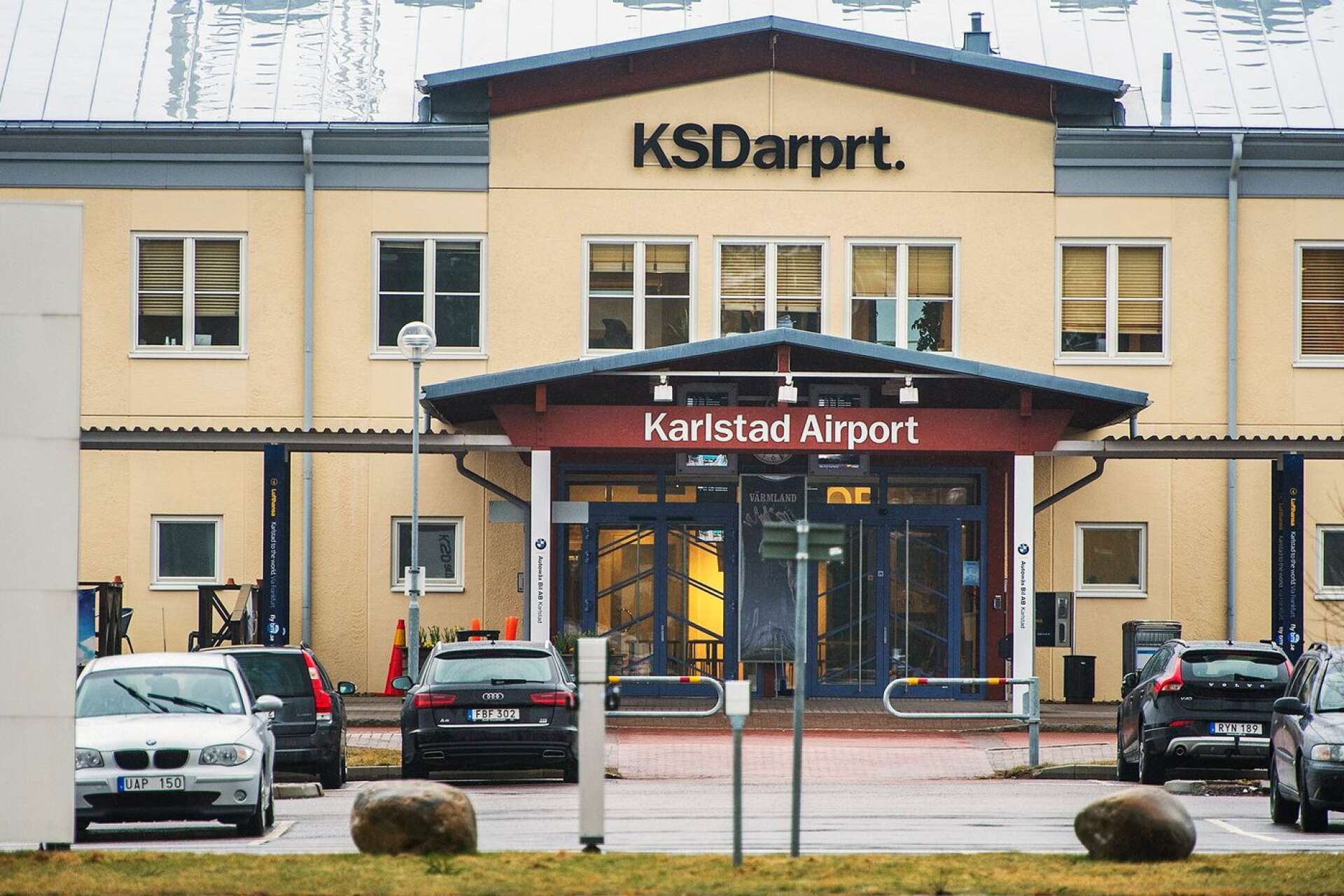  Hur mycket pengar ska Karlstadsborna behöva lägga på att hålla Karlstad Airport under armarna?