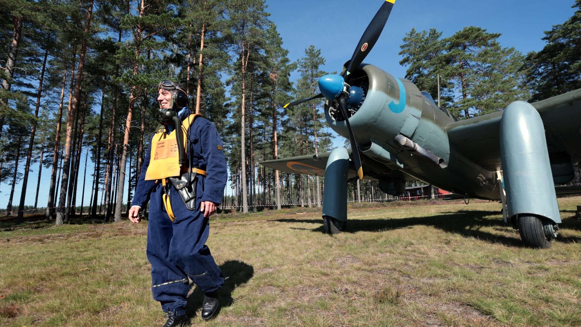 Per Abrahamsson från Karlstad ska spela rollen som pilot för ett Saab B17-plan när en film som ska beskriva verksamheten vid Krigsflygfält 16 på Brattforsheden under andra världskriget ska spelas in där.