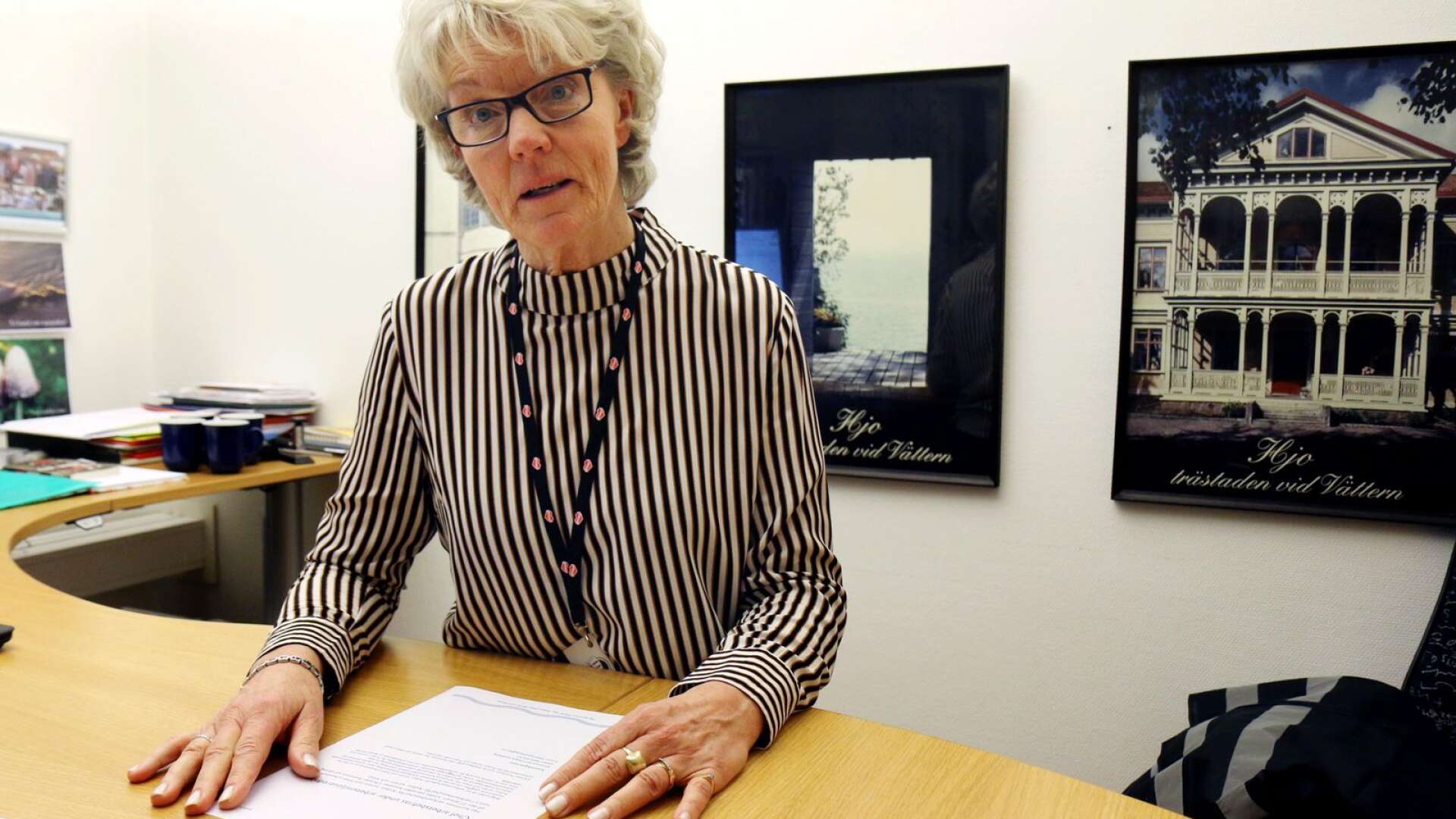 Kommundirektör Lisbeth Göthberg gick i pension första maj, men är nu tillbaka som tillförordnad rektor på Guldkroksskolans högstadie.