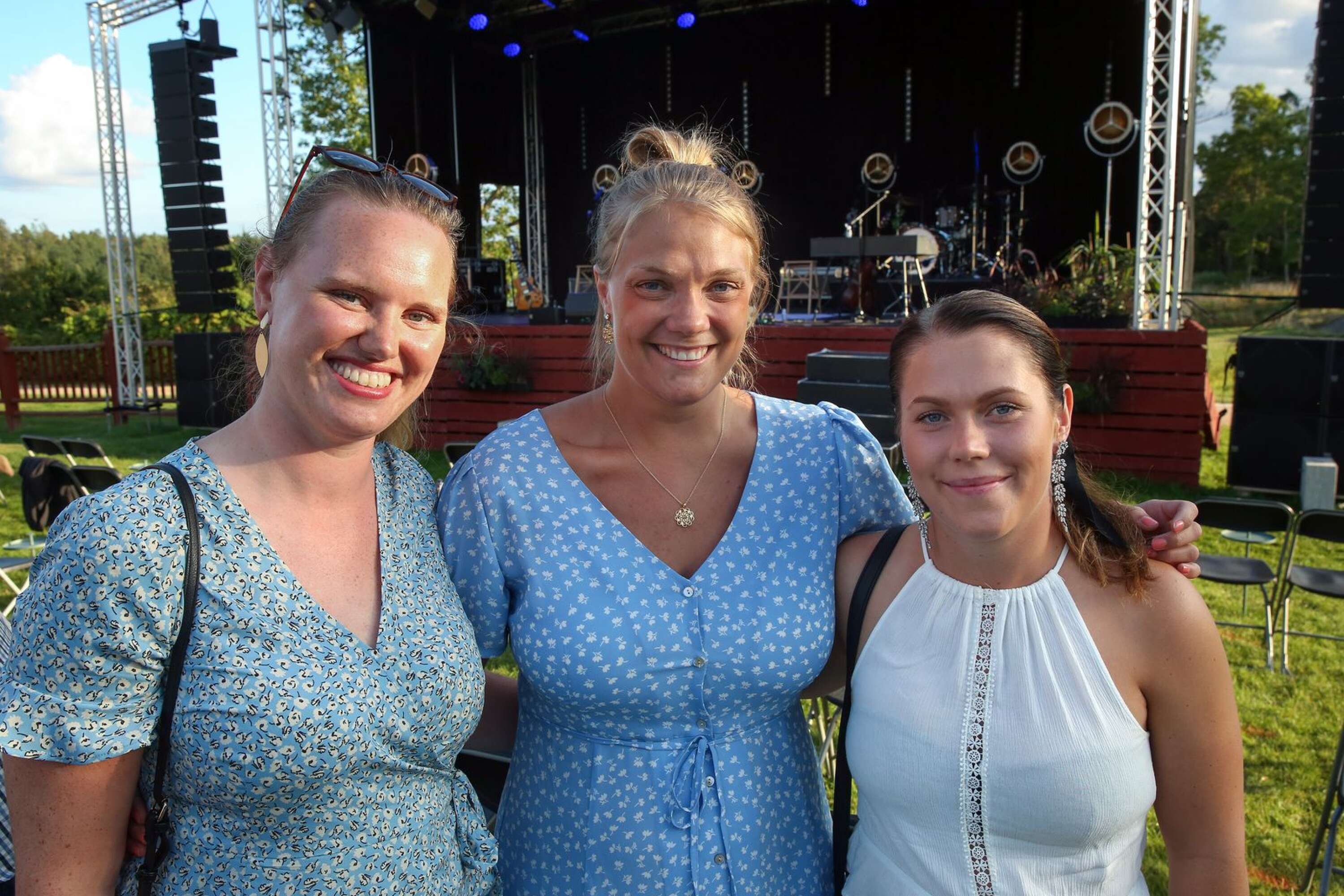 Anna, Emma, Michaela - tre studiekompisar från Umeå som valde Läckö som stopp.