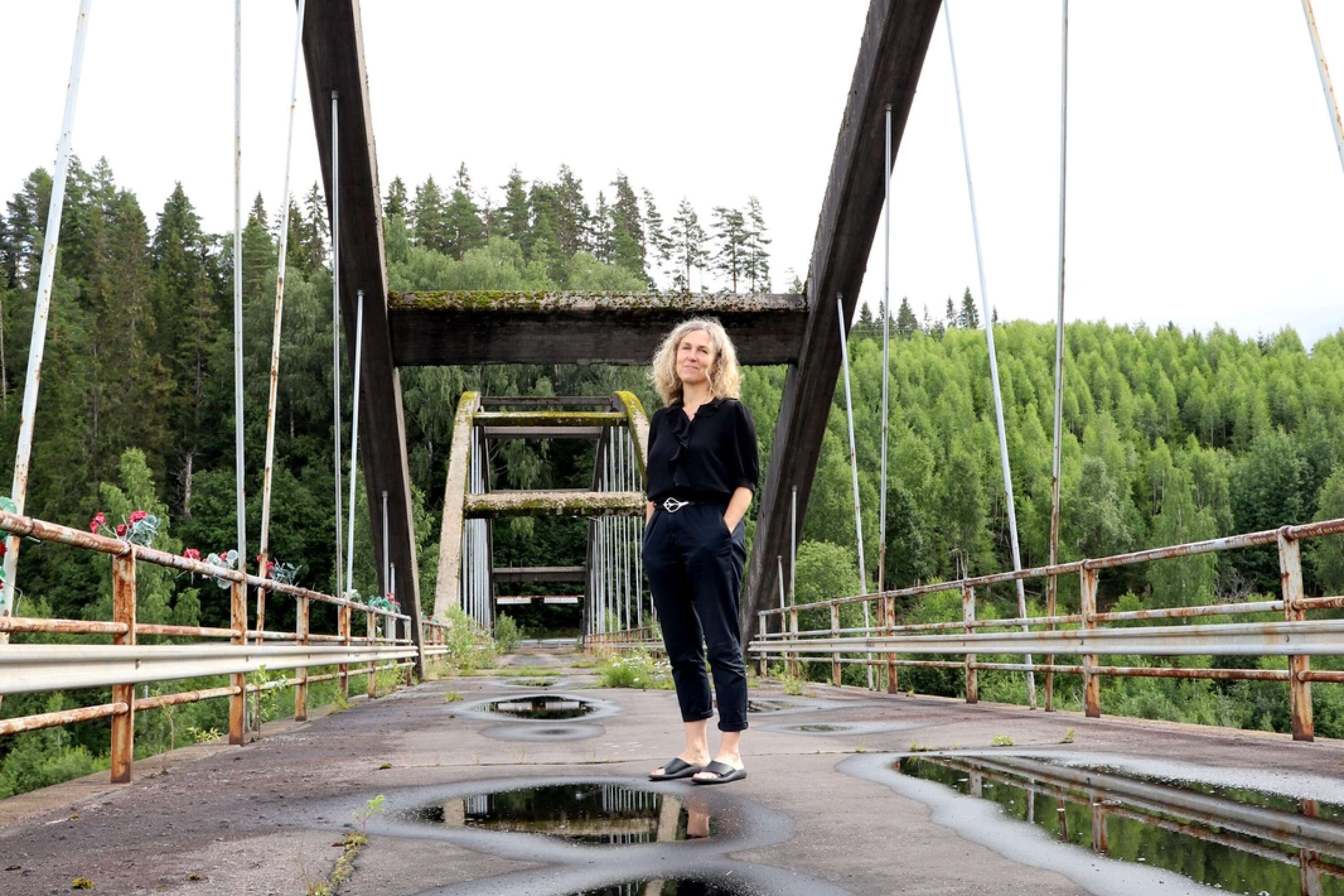 Marit Kapla återvänder gärna till Osebol och Värmland, även om hon inte längre bor här. Efter Osebol-boken väntar nu en bok om kärlek.