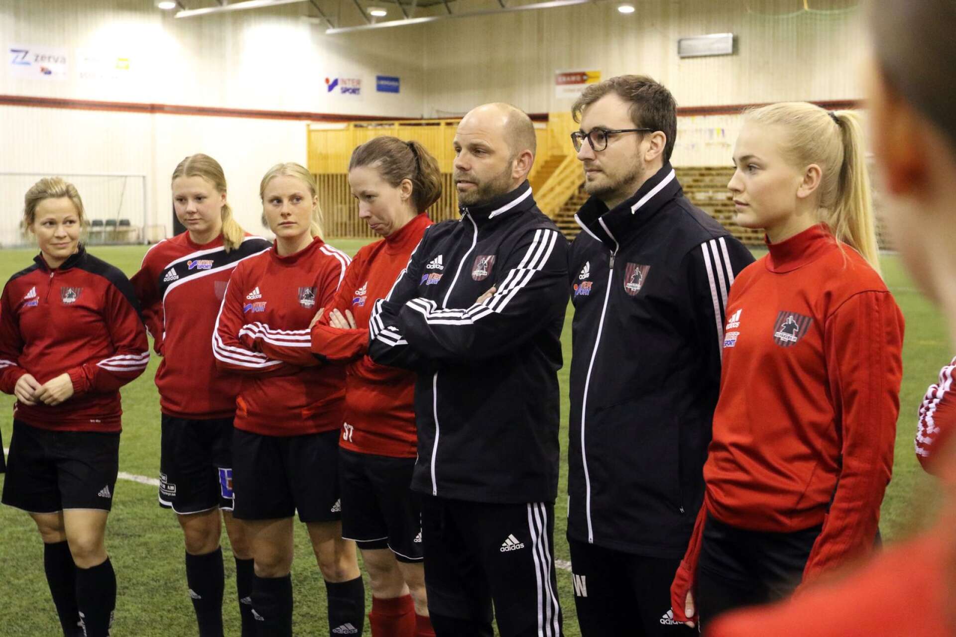 Per Ekblom (till vänster) och Michael Wallén fortsätter som tränare för Ulvåkers IF:s damer.