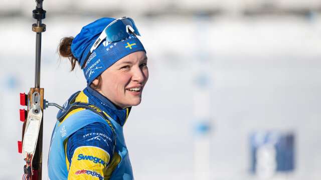 Linn Persson lade sig på operationsbordet efter sin succésäsong med dubbla individuella medaljer på VM. Nu är hon på väg tillbaka igen.