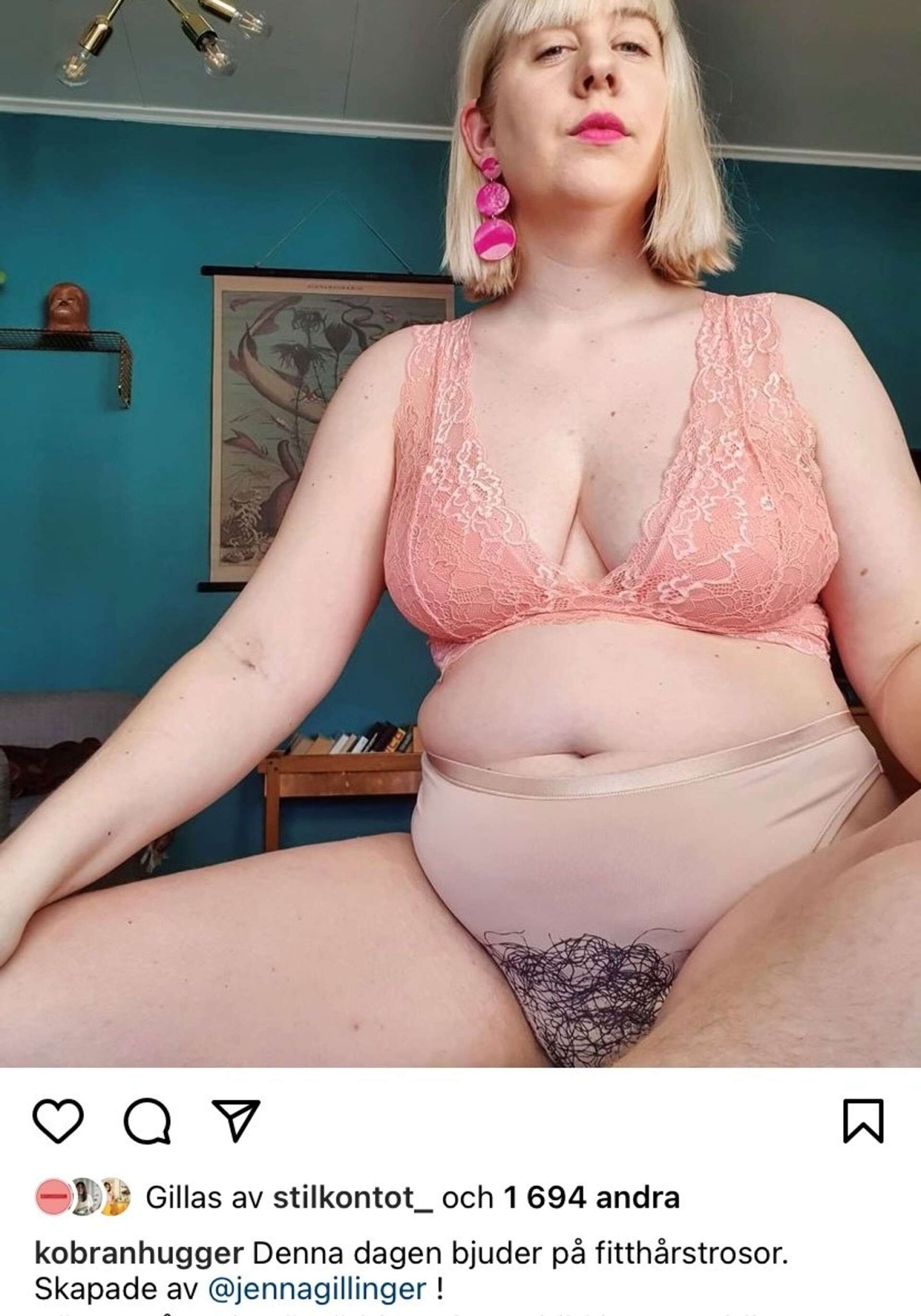 Profilen Kobranhugger på Instagram har lagt ut en bild på sig iklädd Jenna Gillingers fitthårstrosor.