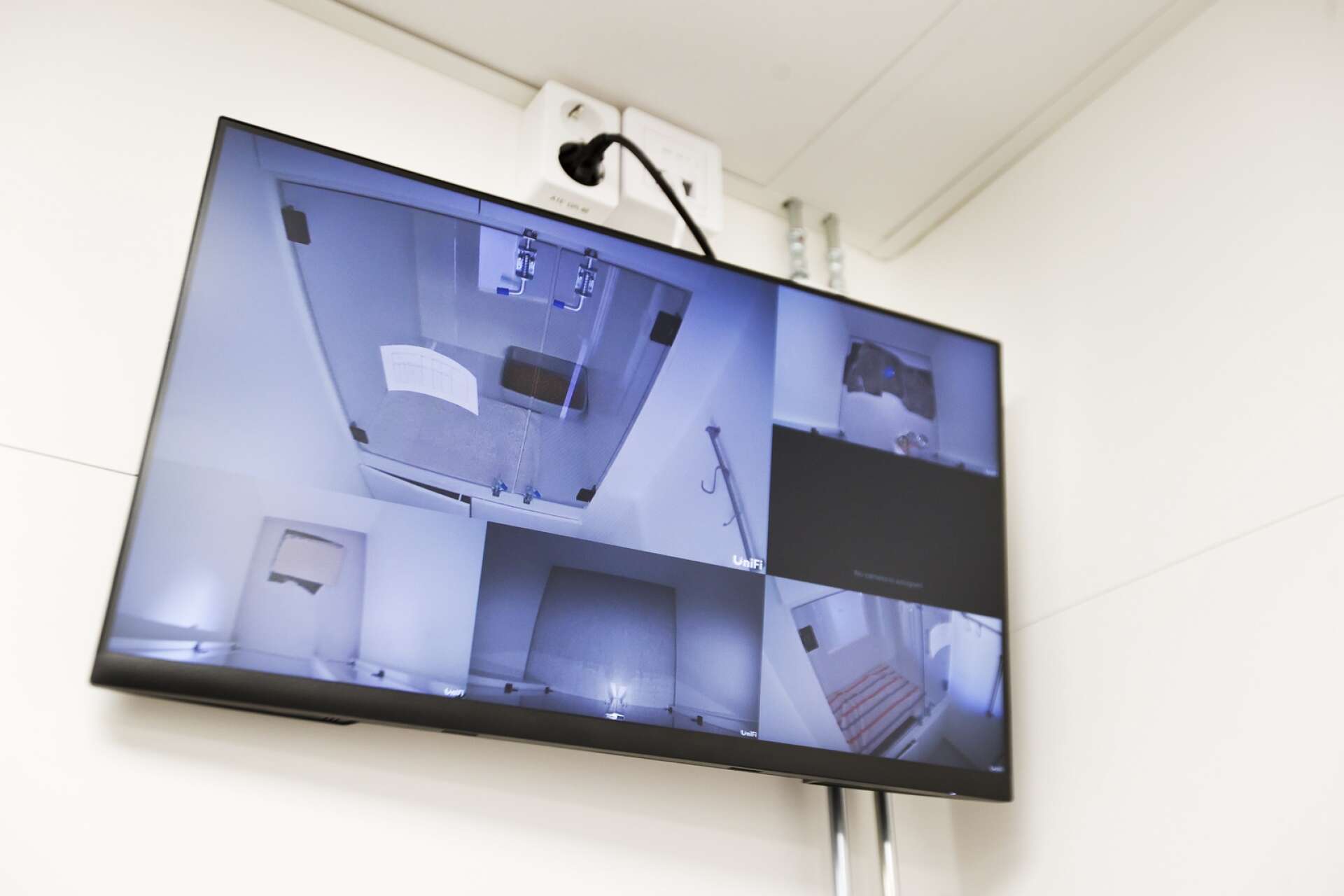 Djursjukhuset har ett kamerasystem för att hålla koll på alla som är inlagda.