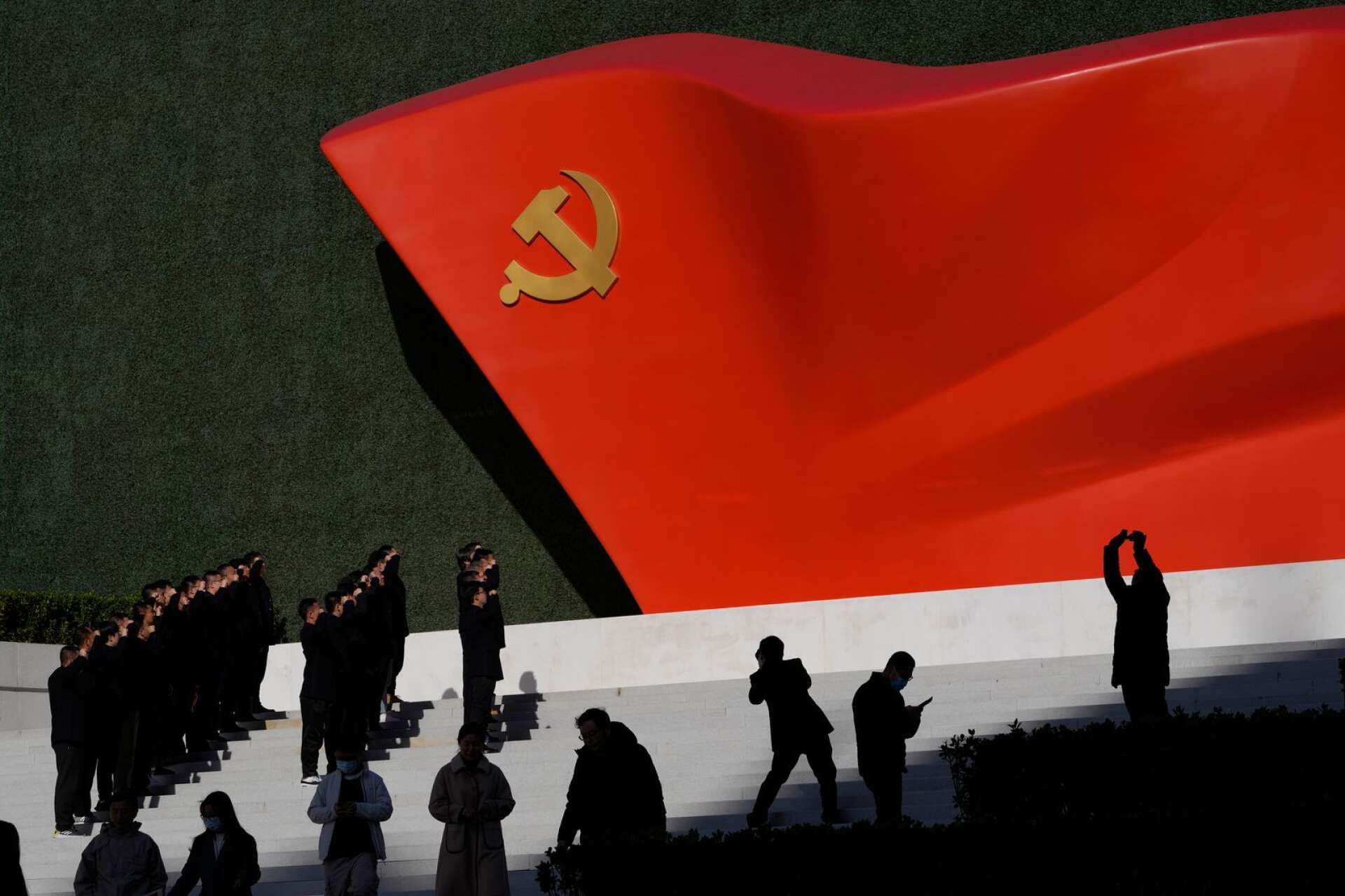 En fredlig demokratisk värld har inte plats för det kinesiska kommunistpartiet, som bygger sin makt på våld och hot, inte på folkets stöd, skriver Kristina I Kleinert.