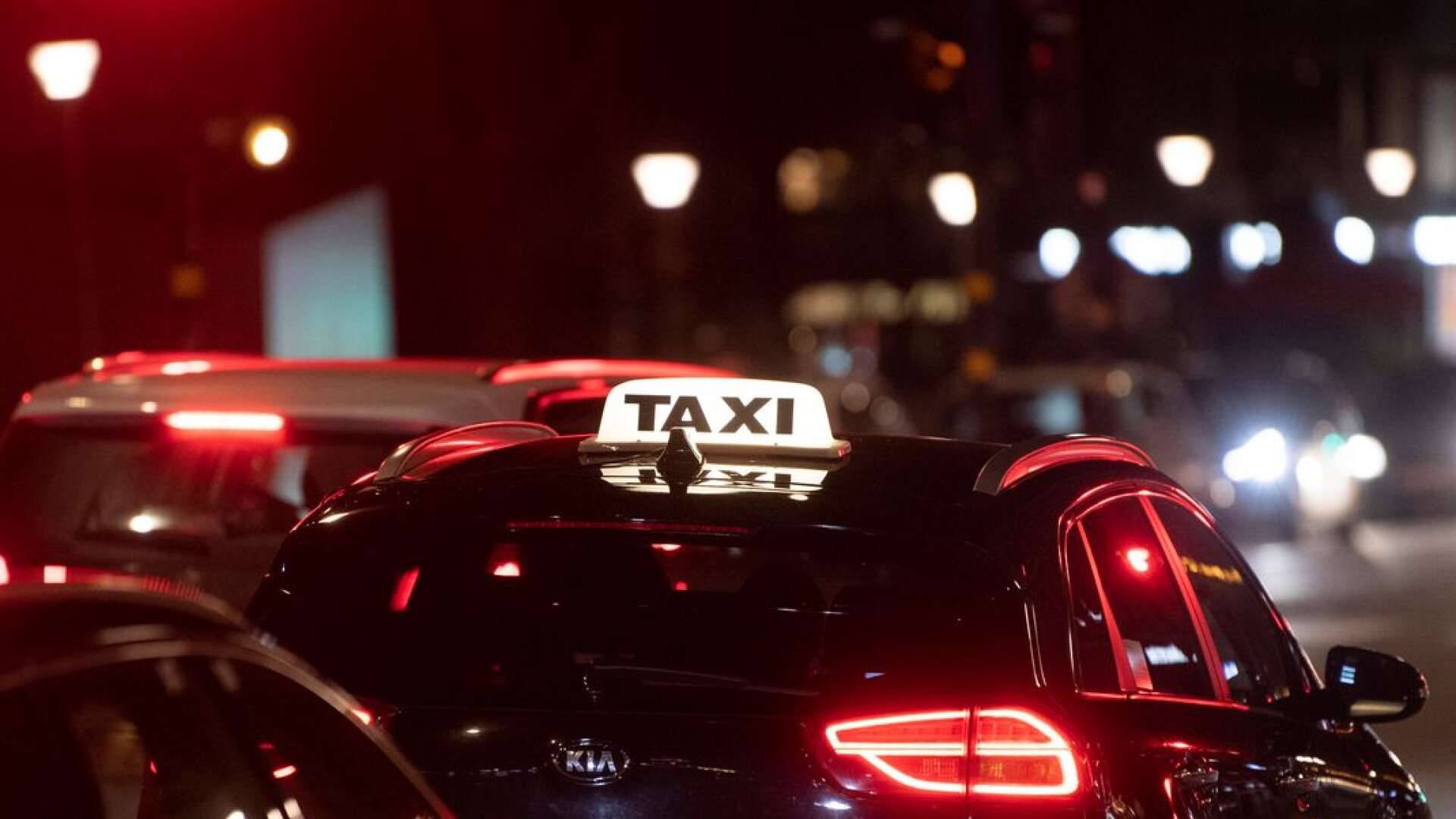 Svensk taxinäring vill göra jobbet, men låt inte viljan att betala skatt och lagstadgade avgifter bli vår undergång, skriver Lennart Kalderén, ordförande Svenska Taxiförbundet.