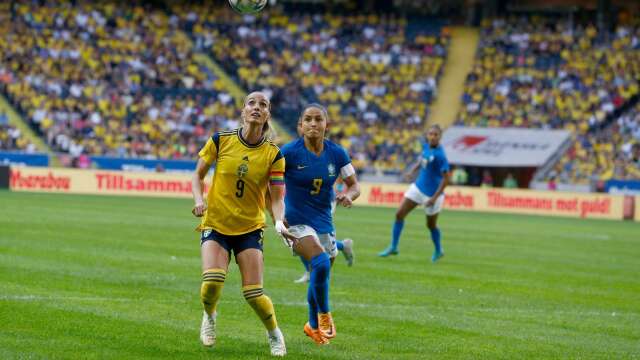 Sverige och Kosovare Asllani går in i EM under lördagskvällen.